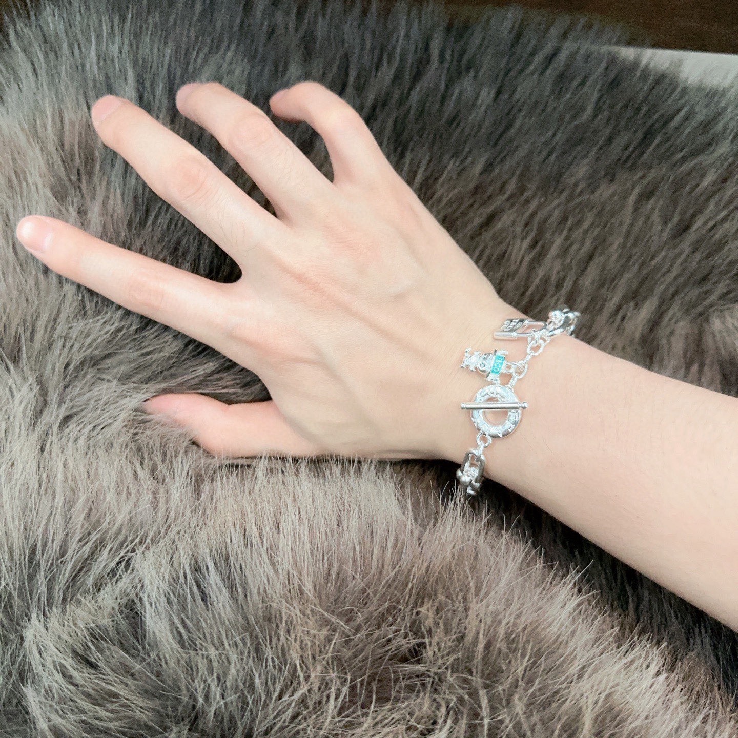 蒂芙尼🩵 TIFFNY&CO. 专柜精工银版本手链 明星同款 复古做旧风 原版复刻 纯手工打造 ～正品开