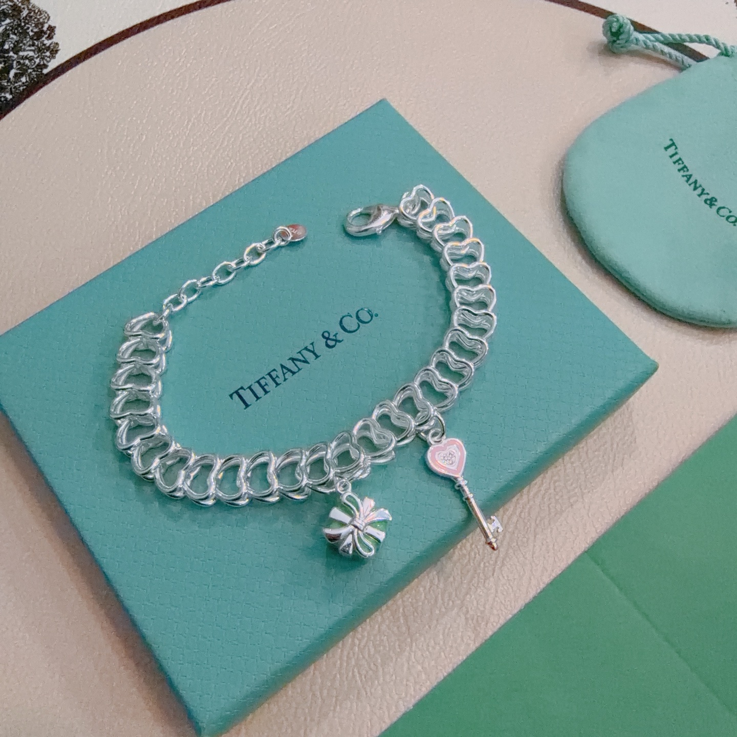 新款蒂芙尼手链TIFFNY&CO. 专柜精工银版本 明星同款 复古做旧风 原版复刻 纯手工打造 ～正品开