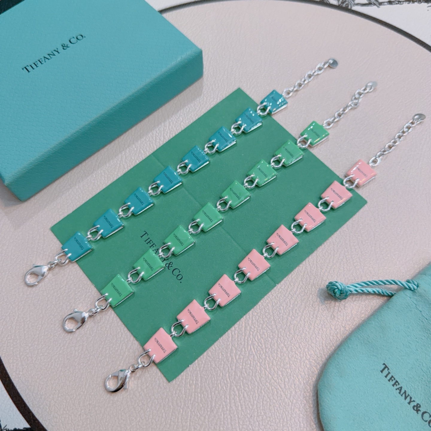 新款蒂芙尼手链TIFFNY&CO. 专柜精工银版本 明星同款 复古做旧风 原版复刻 纯手工打造 ～正品开