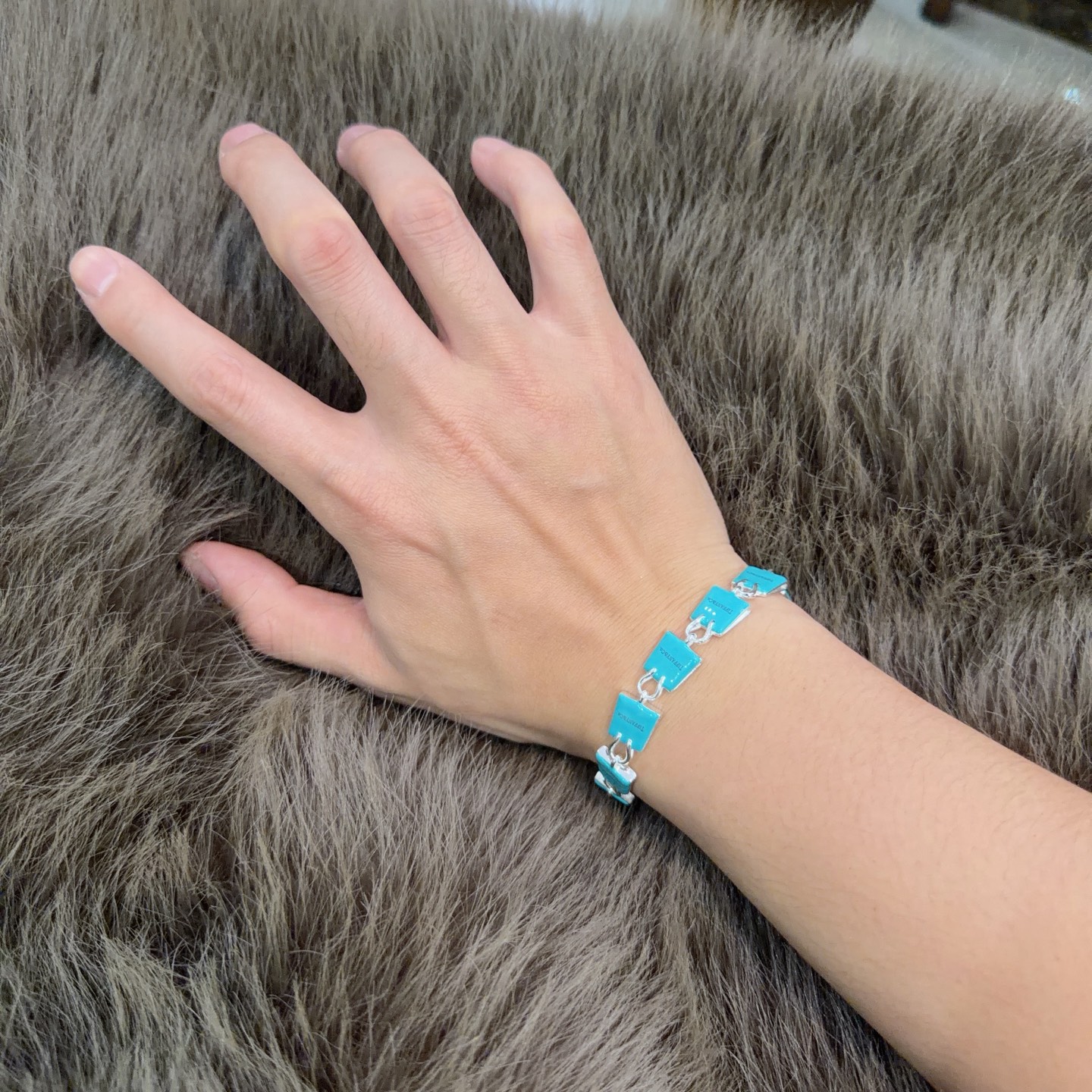 新款蒂芙尼手链TIFFNY&CO. 专柜精工银版本 明星同款 复古做旧风 原版复刻 纯手工打造 ～正品开