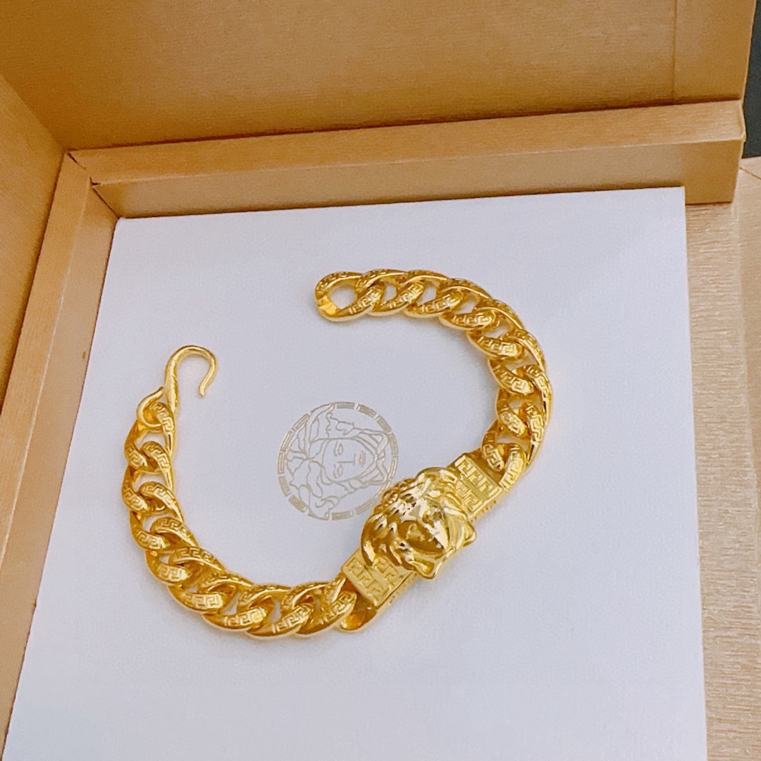 高品质范思哲手链美杜莎头像原单货专柜新款开模复古潮流时尚必备 男女均可佩戴 情侣款同款 摇滚朋克泰银风格