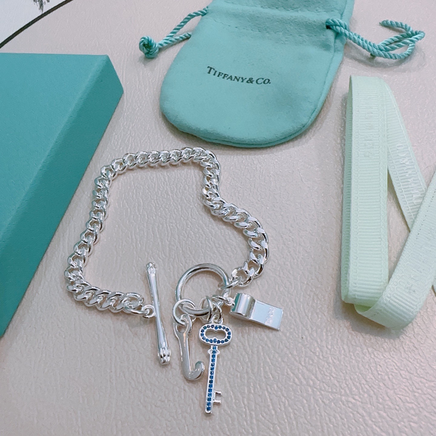 蒂芙尼手链🩵 TIFFNY&CO. 专柜精工银版本 明星同款 复古做旧风 原版复刻 纯手工打造 ～正品开