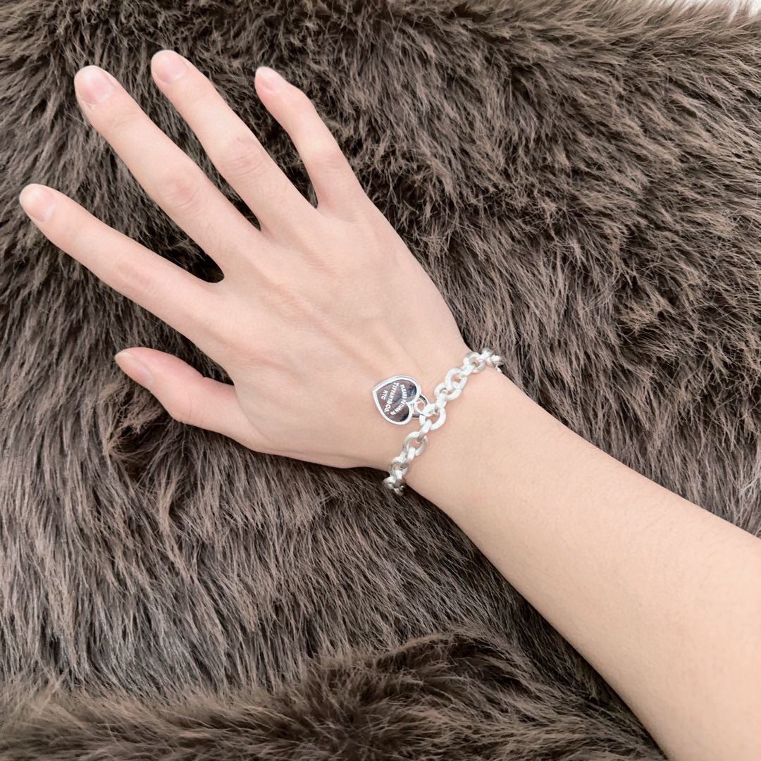 蒂芙尼手链🩵 TIFFNY&CO. 专柜精工银版本 明星同款 复古做旧风 原版复刻 纯手工打造 ～正品开