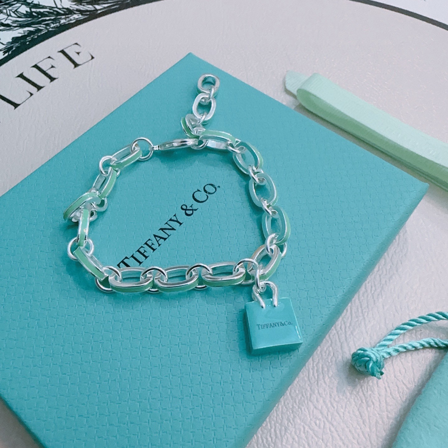 蒂芙尼手链🩵 TIFFNY&CO. 专柜精工银版本 明星同款 复古做旧风 原版复刻 纯手工打造 ～正品开