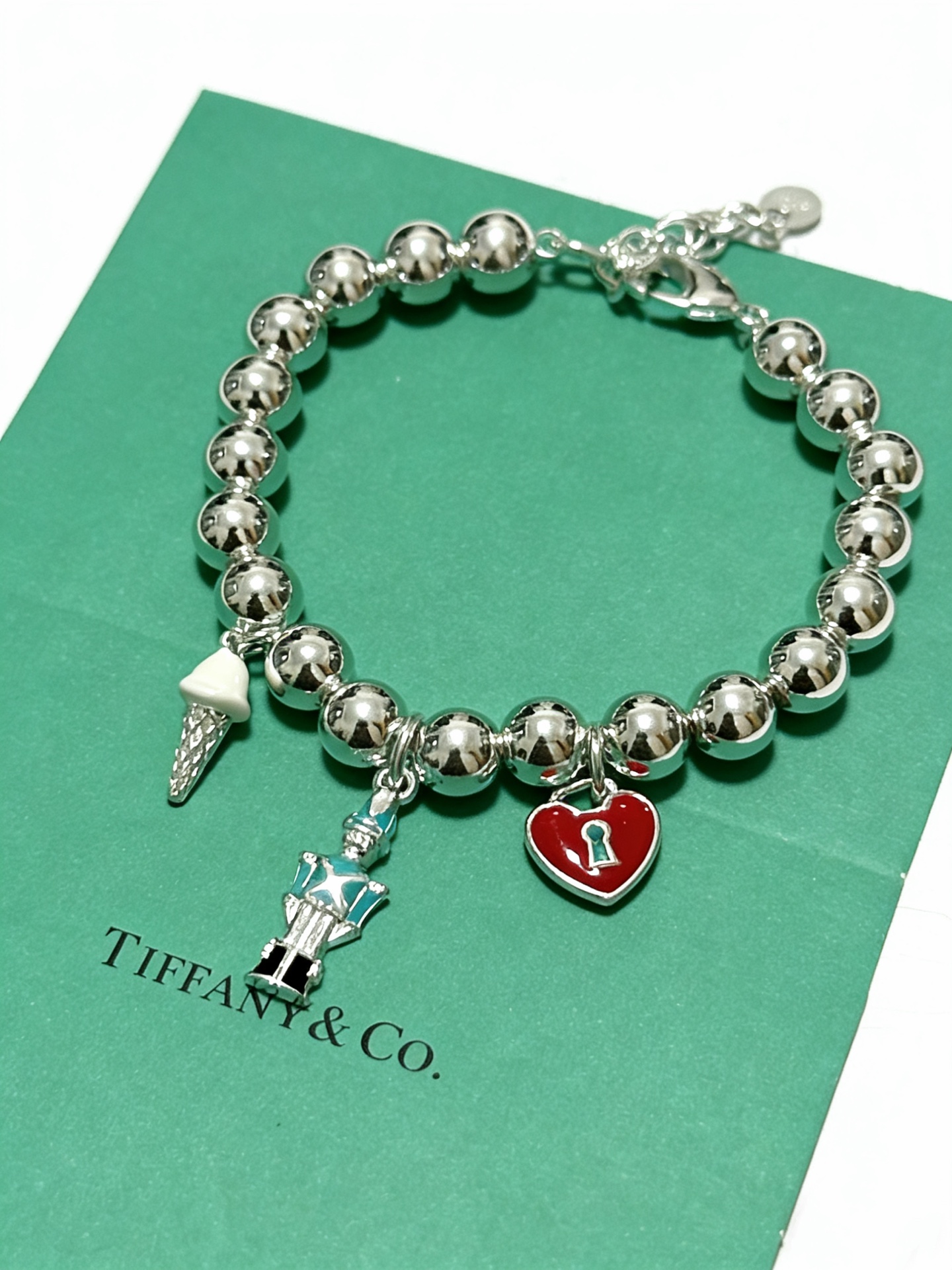 NO:678746,Tiffany Bracelet TIFFNY&CO. Counter Seiko Silver Version Bracelet Same Style as Stars Retro Old Style Original Re-Engraved Purely Handmade ~ Genuine Open Mold Trendy Fashion Must-Have Can Be Weared by Men and Women Same Style for Couples Rock and Punk Silver Style Trendy and Versatile Same Style as Official Website (8m Adjustable), Boutique Jewelry, Tiffany, Bracelet19860909蒂芙尼手链 TIFFNY&CO. 专柜精工银版本手链明星同款 复古做旧风 原版复刻 纯手工打造 ～正品开模潮流时尚必备 男女均可佩戴 情侣款同款 摇滚朋克银风格 潮流百搭 官网同款（8m 可调节）,饰品精品,tiffany,bracelet,Jewelry
