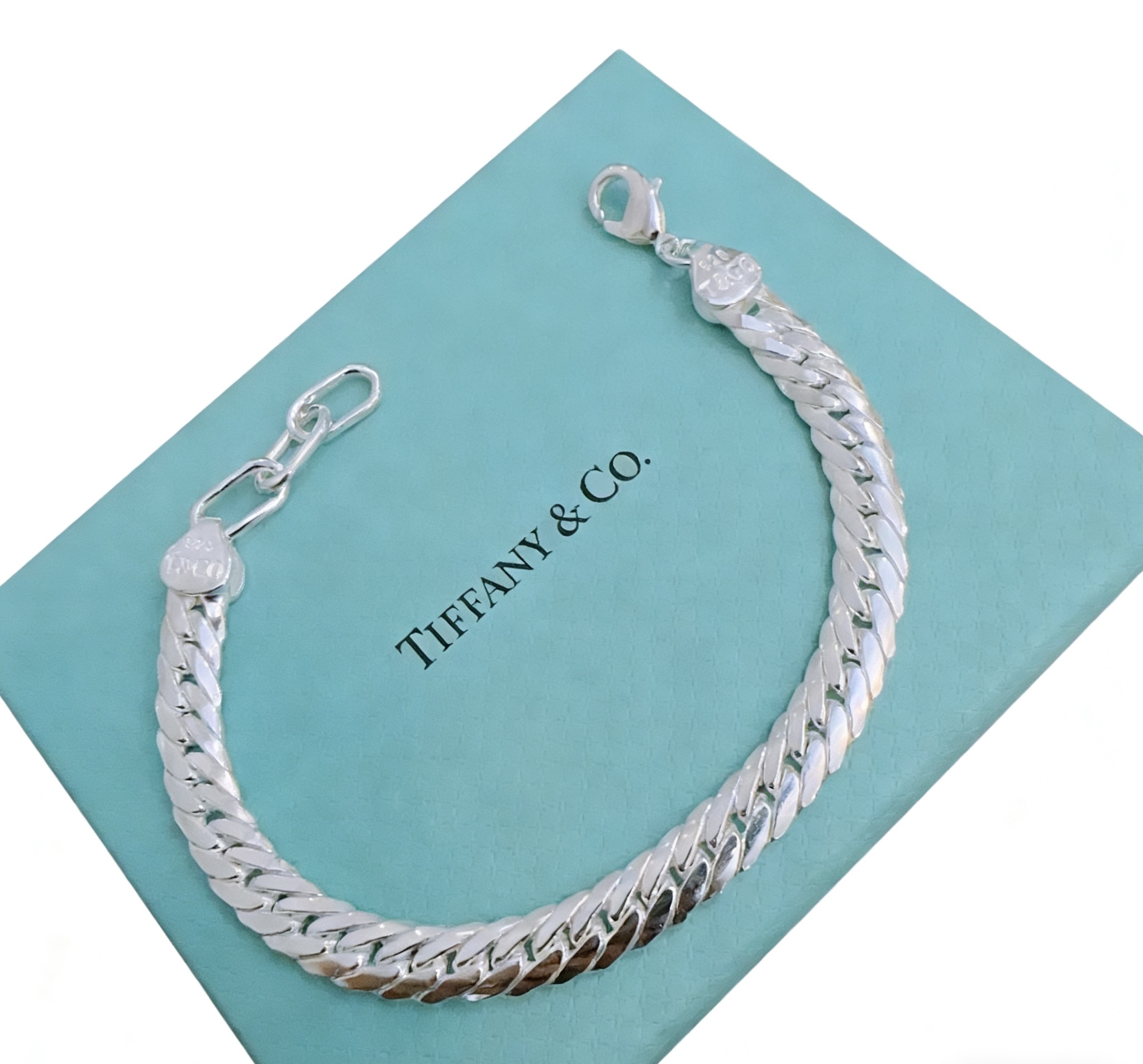 蒂芙尼手链🩵 TIFFNY&CO. 专柜精工银版本 明星同款 复古做旧风 原版复刻 纯手工打造 ～正品开