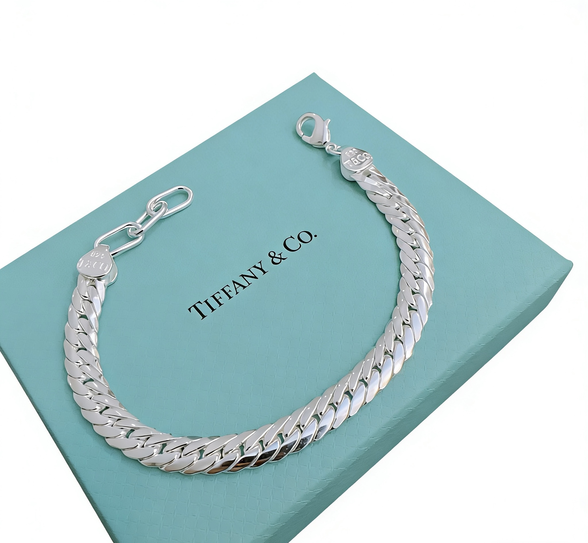 蒂芙尼手链🩵 TIFFNY&CO. 专柜精工银版本 明星同款 复古做旧风 原版复刻 纯手工打造 ～正品开