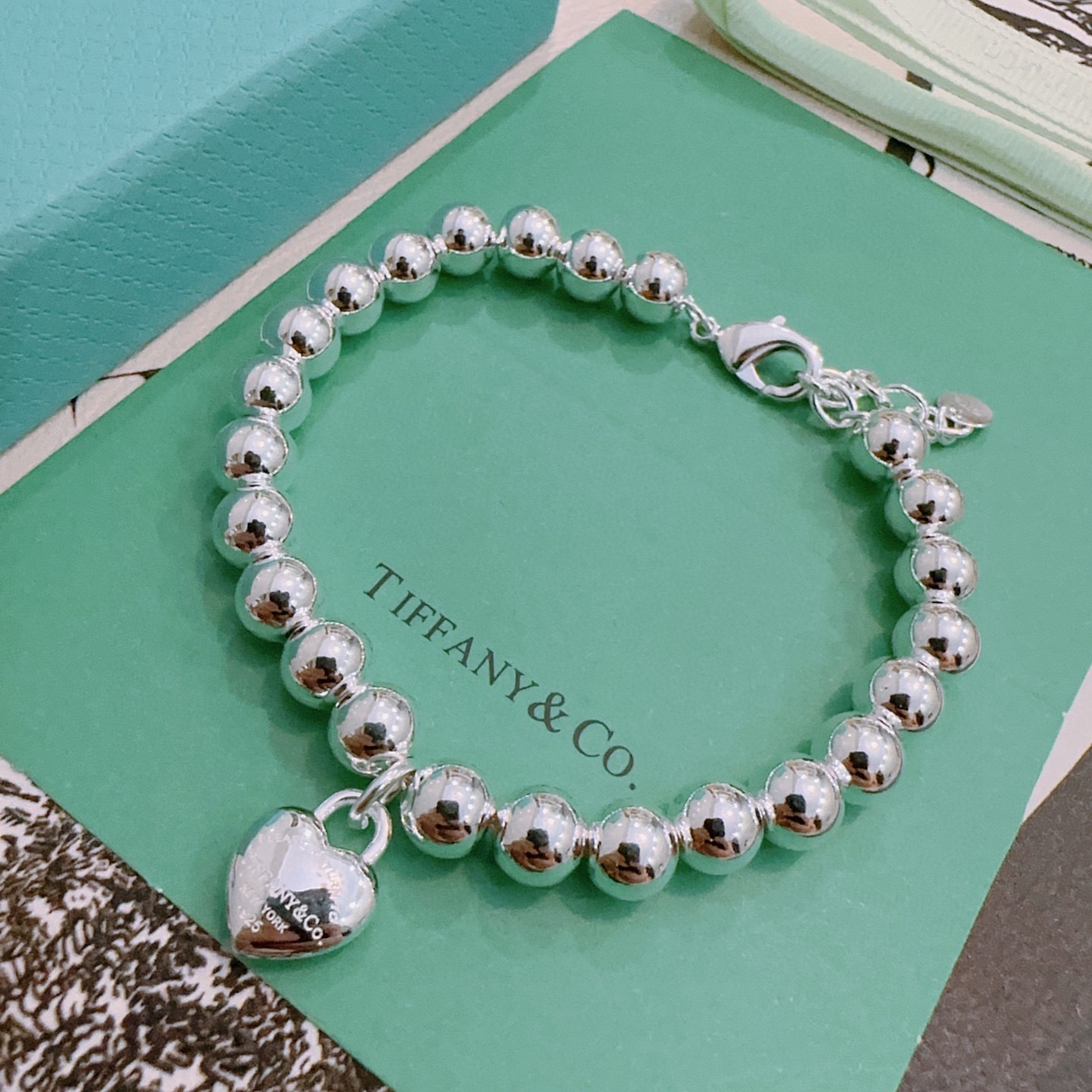 NO:688268,Tiffany & Co. Bracelet TIFFNY&CO. Counter Seiko silver version of the same style as the star, retro and old style, original replica, purely handmade ~ authentic mold opening, trendy and fashionable must-have, can be worn by both men and women, same style for couples, rock punk silver style, trendy and versatile, same style as the official website (8m beads), boutique jewelry, tiffany, bracelet19860909蒂芙尼手链 TIFFNY&CO. 专柜精工银版本明星同款 复古做旧风 原版复刻 纯手工打造 ～正品开模潮流时尚必备 男女均可佩戴 情侣款同款 摇滚朋克银风格 潮流百搭 官网同款（8m珠子）,饰品精品,tiffany,bracelet,Jewelry