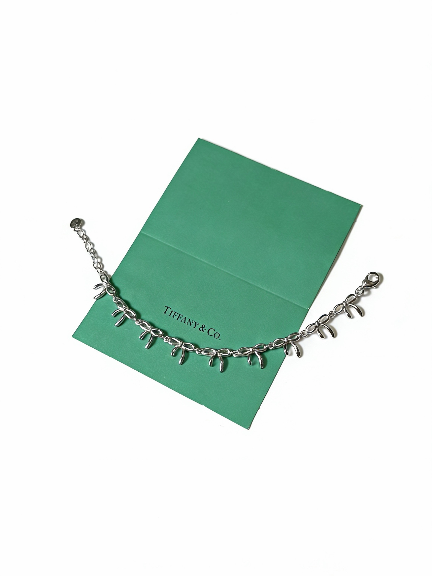 NO:704760,Tiffany & Co. Bracelet TIFFNY&CO. Counter Seiko silver version, the same style as the star, retro old style, original replica, purely handmade ~ authentic mold opening, trendy and fashionable must-have, can be worn by both men and women, same style for couples, rock punk silver style, trendy and versatile, same style as the official website, boutique jewelry, tiffany, bracelet19860909蒂芙尼手链 TIFFNY&CO. 专柜精工银版本明星同款 复古做旧风 原版复刻 纯手工打造 ～正品开模潮流时尚必备 男女均可佩戴 情侣款同款 摇滚朋克银风格 潮流百搭 官网同款,饰品精品,tiffany,bracelet,Jewelry