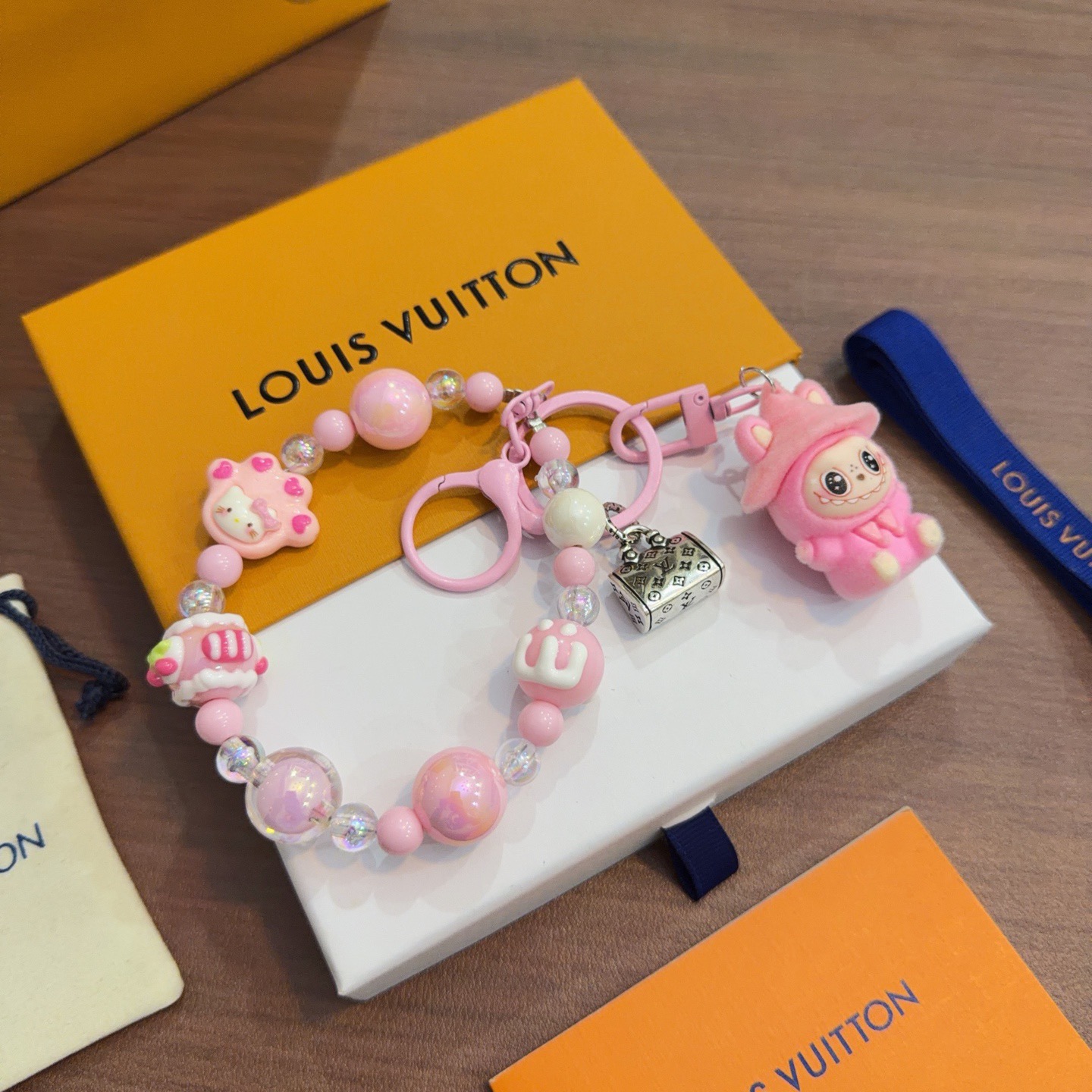路易威登 Louis Vuitton 高级成衣风衣外套及大衣服装 #3D2393B3 4