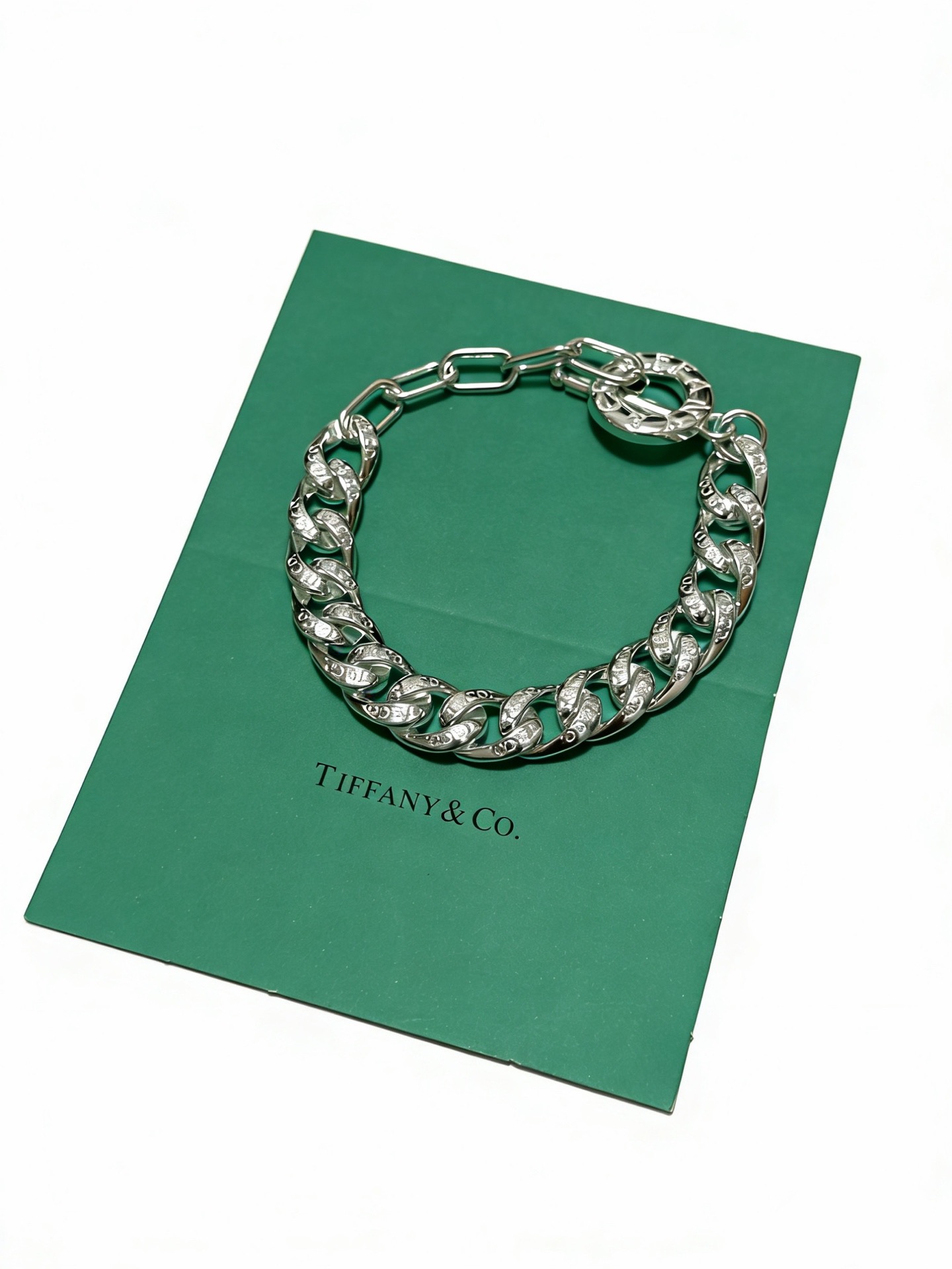 _dd89shic7Rfmv7XEMADDNr2ou99rQgrCe5CBXVg