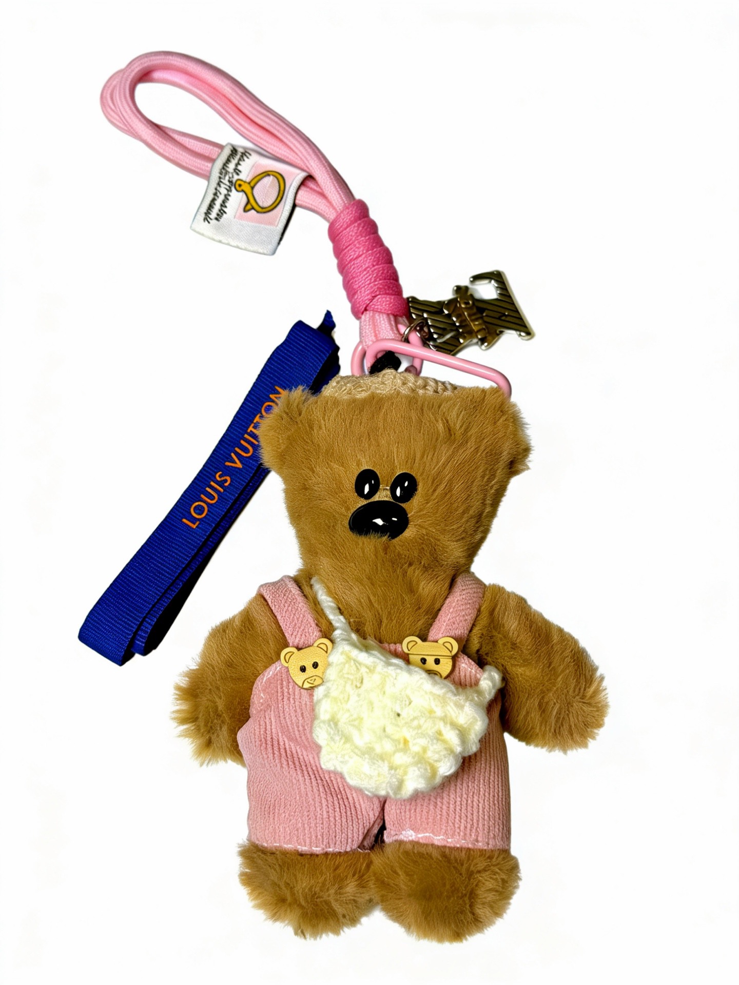 ❤️130包邮/原单代购级别
新品发布LV钥匙扣 lv包包扣 最新款包包挂饰档次更高明星同款Anger Forest系列经典款联名设计理念钥匙扣系列
细节对版做旧处理 非市面亮面版型 
这款一直在出 lv里面热卖款 非常好搭配潮流背包👔🥿