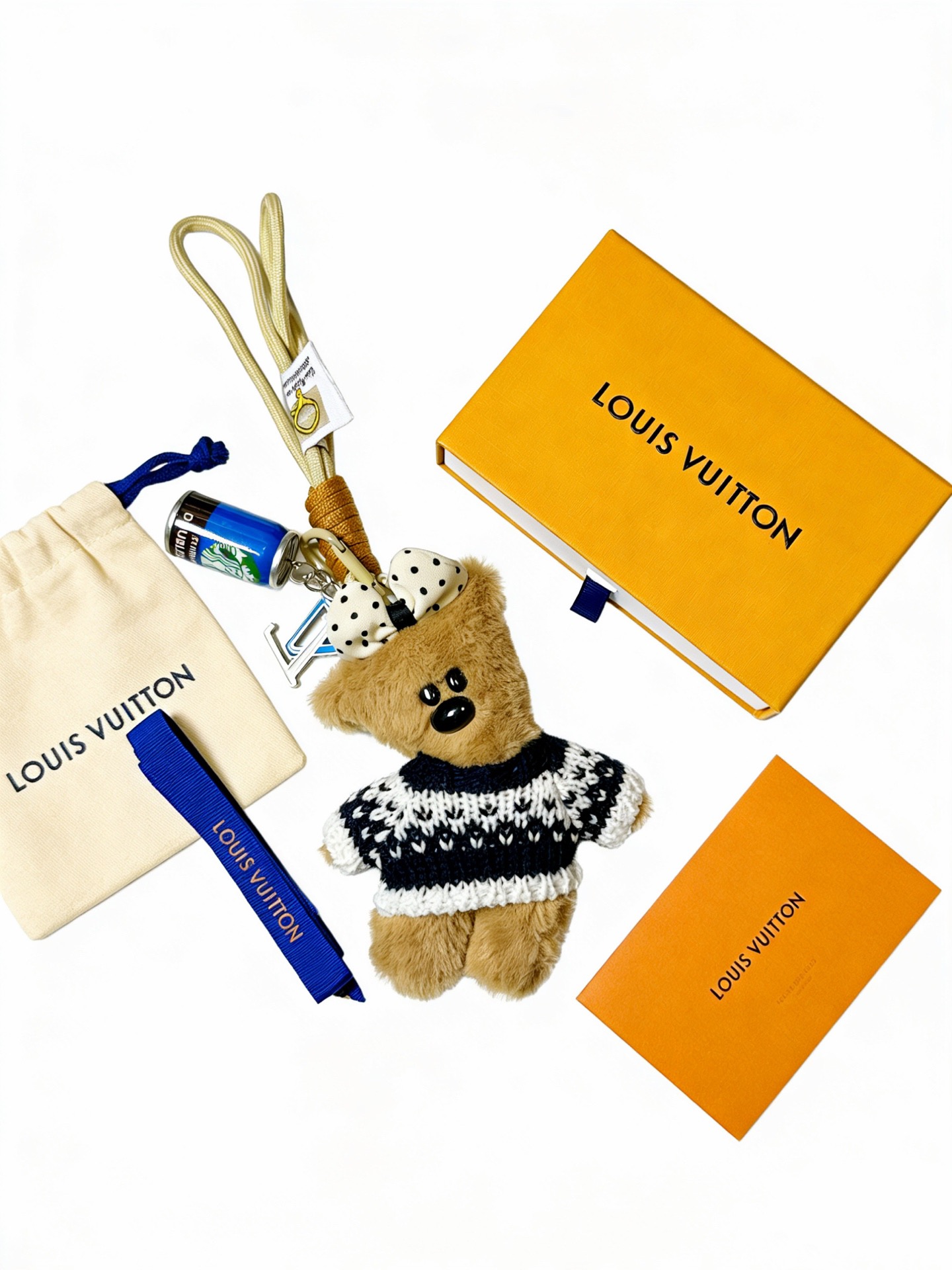 ❤️130包邮/原单代购级别
新品发布LV钥匙扣 lv包包扣 最新款包包挂饰档次更高明星同款Anger Forest系列经典款联名设计理念钥匙扣系列
细节对版做旧处理 非市面亮面版型 
这款一直在出 lv里面热卖款 非常好搭配潮流背包👔🥿