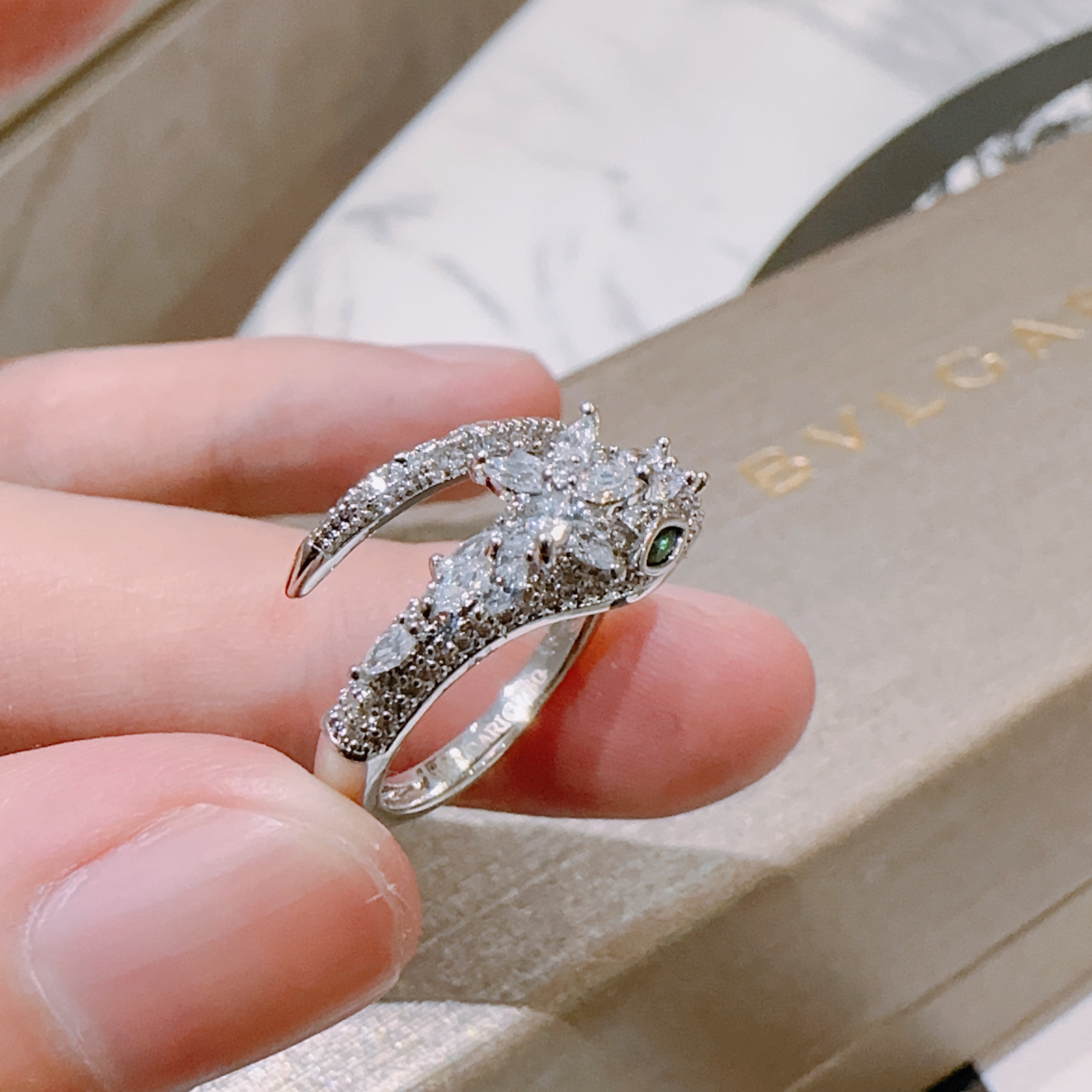 Bvlgari 宝格丽蛇 戒指 简约 百搭 潮流单品