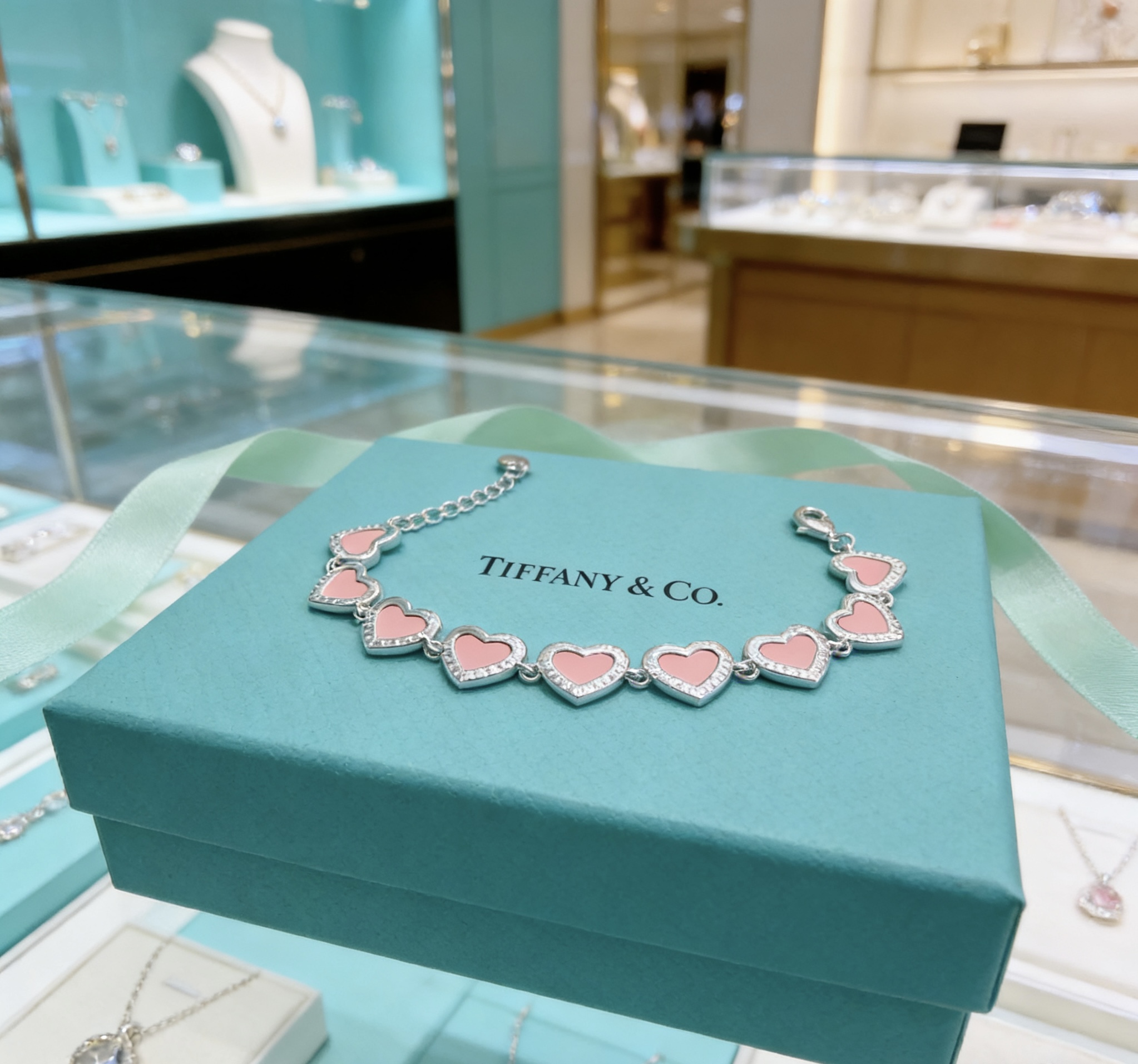 NO:724908,Tiffany Bracelet TIFFNY&CO. Counter Seiko Silver Version Bracelet Same Style as Stars Retro Old Style Original Re-Engraved Purely Handmade ~ Genuine Open Mold Trendy Fashion Must-Have Can Be Weared by Men and Women Same Style for Couples Rock and Punk Silver Style Trendy and Versatile Same Style as Official Website, Boutique Jewelry, Tiffany, Bracelet19860909蒂芙尼手链 TIFFNY&CO. 专柜精工银版本手链明星同款 复古做旧风 原版复刻 纯手工打造 ～正品开模潮流时尚必备 男女均可佩戴 情侣款同款 摇滚朋克银风格 潮流百搭 官网同款,饰品精品,tiffany,bracelet,Jewelry