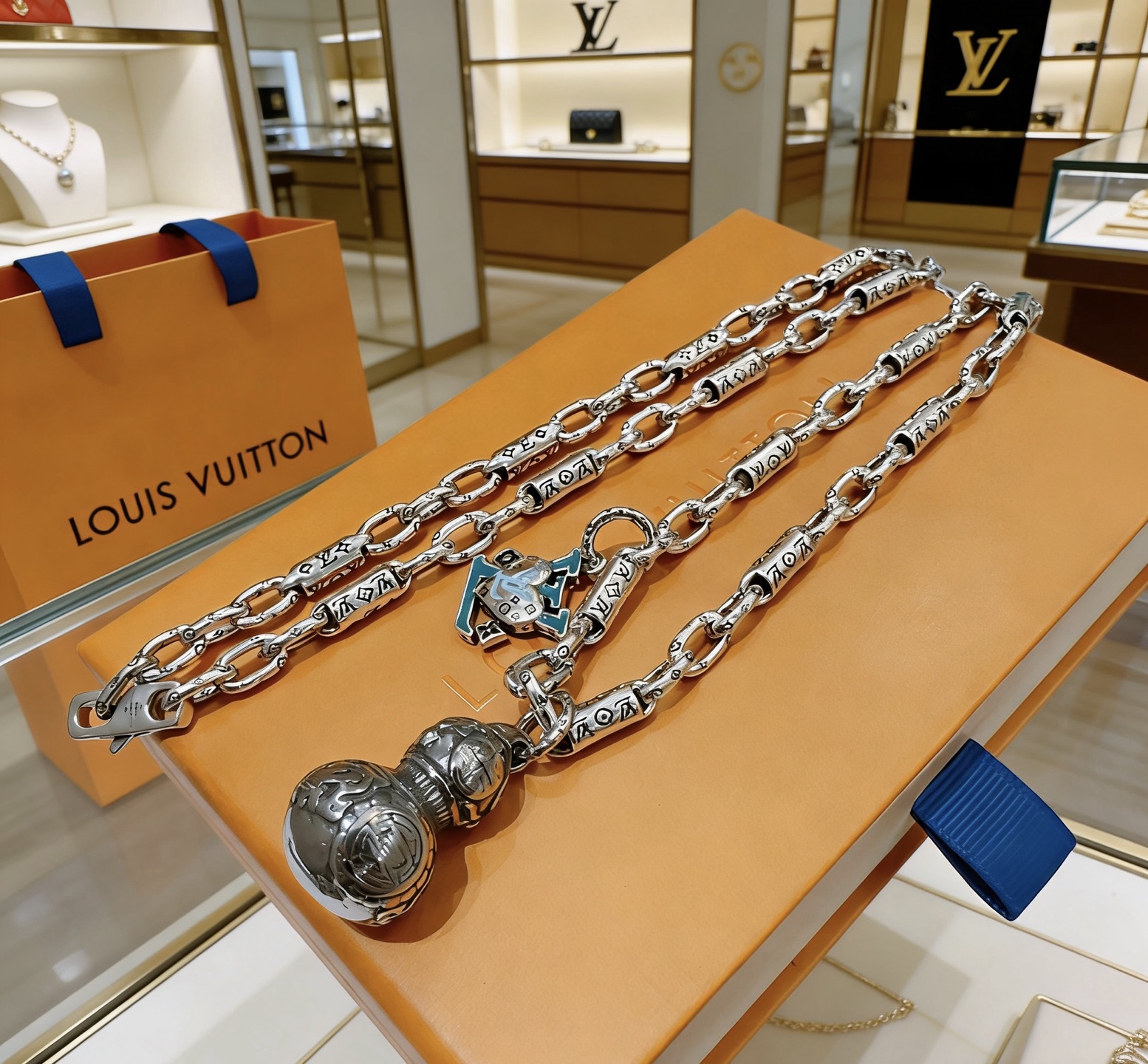 Louis Vuitton 新款路易威登 LV项链 潮流 男女均可佩戴