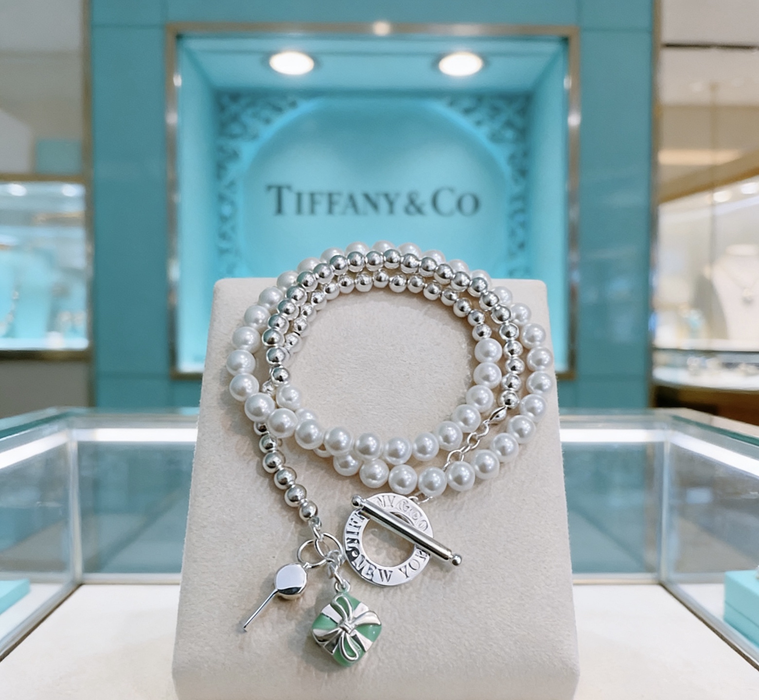 Tiffany Co Return to Tiffany Charm Wrap Bracelet bracelet Sterling silver white pearl Tiffany blue enamel 18cm