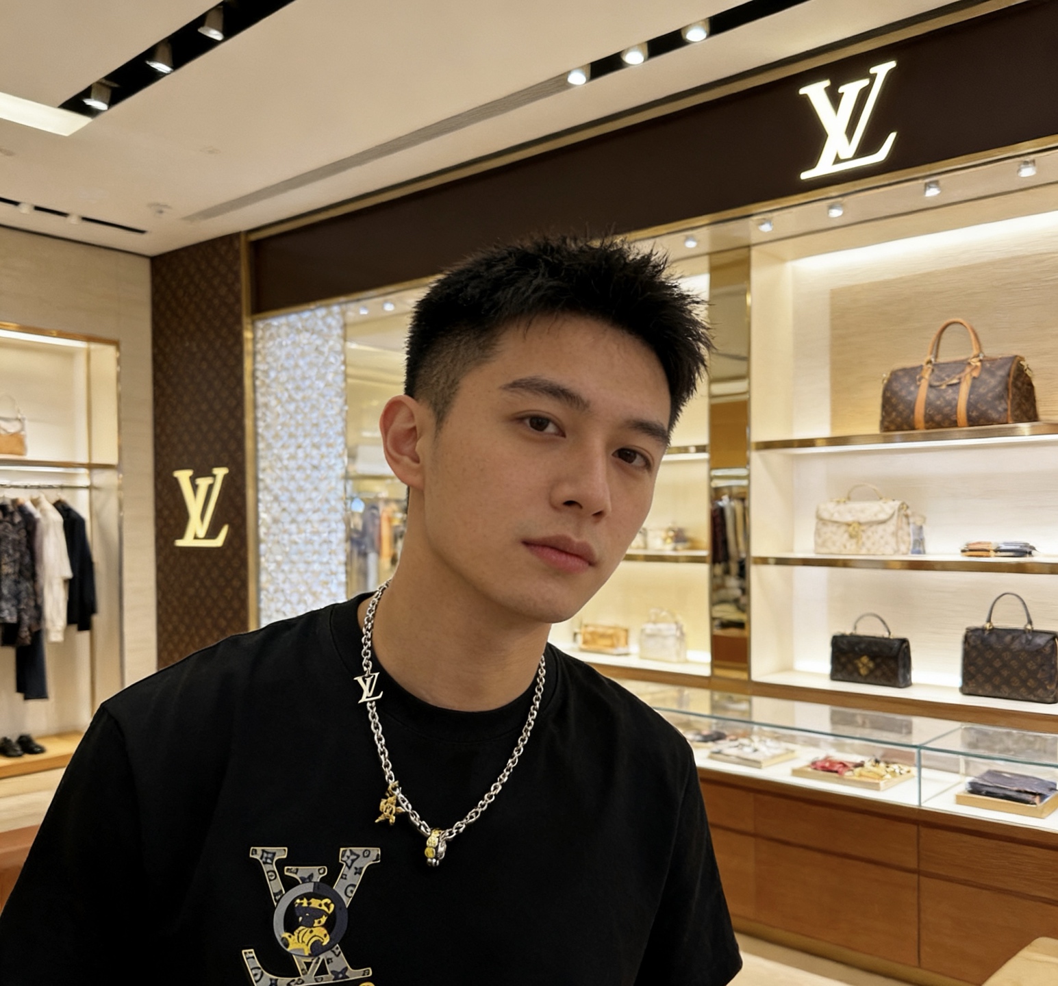 Louis Vuitton LV路易威登 潮流 男女均可佩戴