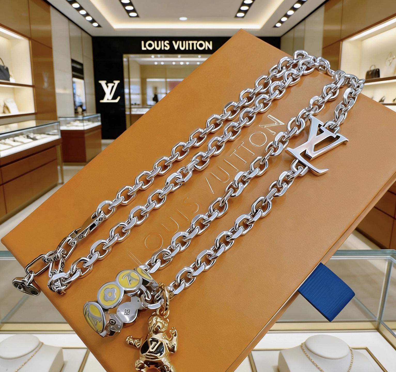 Louis Vuitton LV路易威登 潮流 男女均可佩戴
