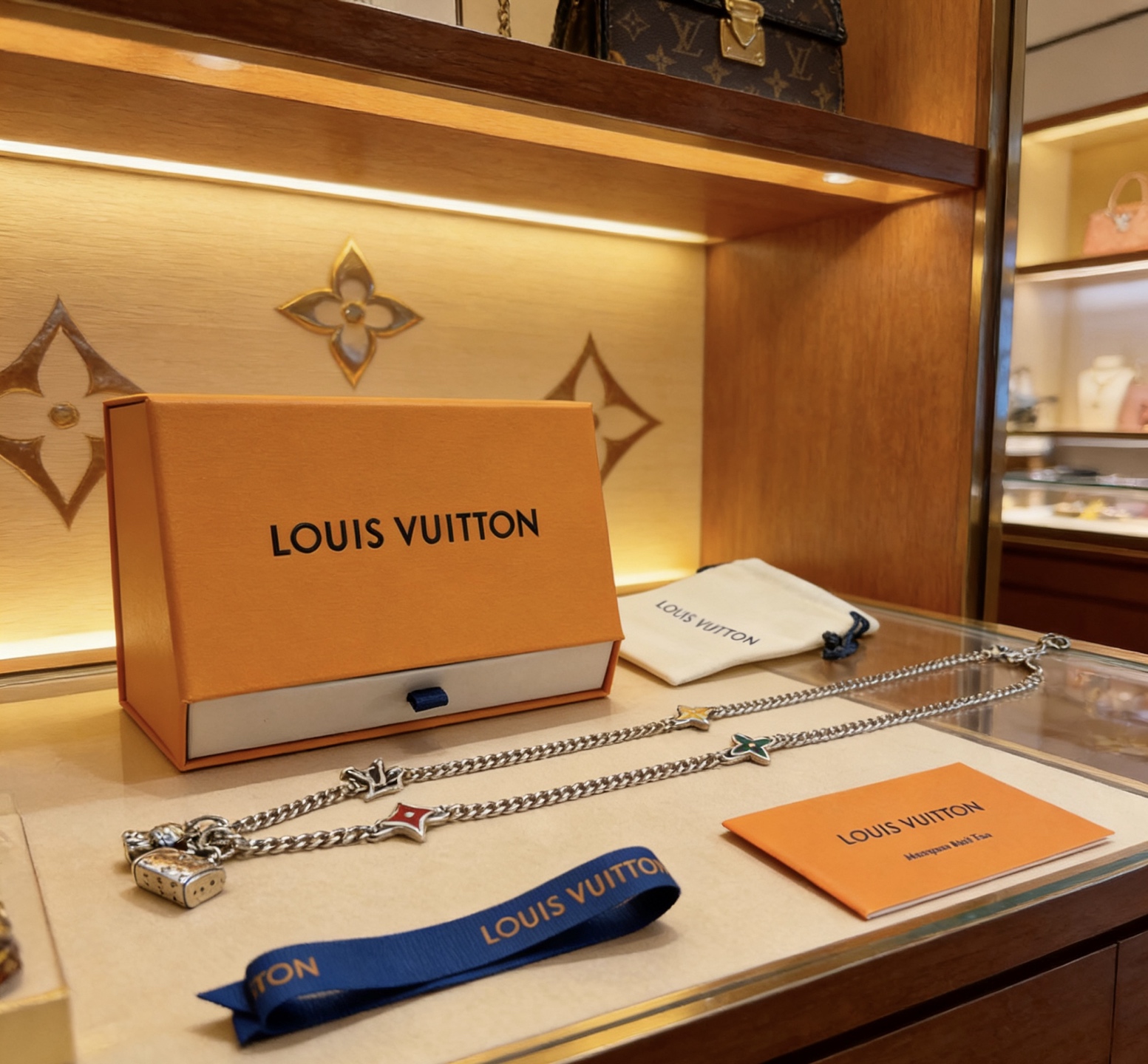 Louis Vuitton LV路易威登项链 潮流 男女均可佩戴