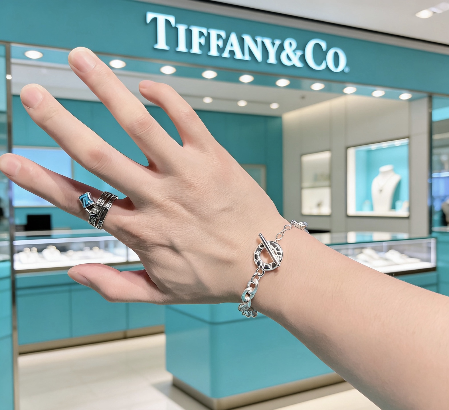 蒂芙尼手链🩵 TIFFNY&CO. 专柜精工银版本手链 明星同款 复古做旧风 原版复刻 纯手工打造 ～正