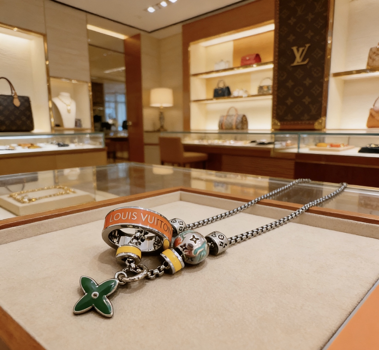 Louis Vuitton LV路易威登项链 潮流 男女均可佩戴