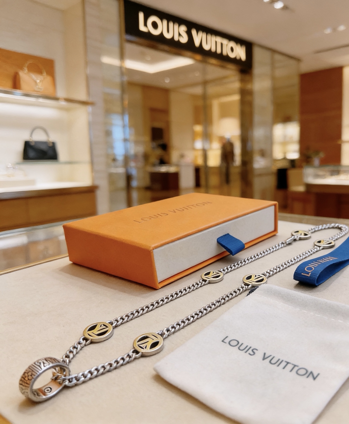 Louis Vuitton LV路易威登项链 潮流 男女均可佩戴