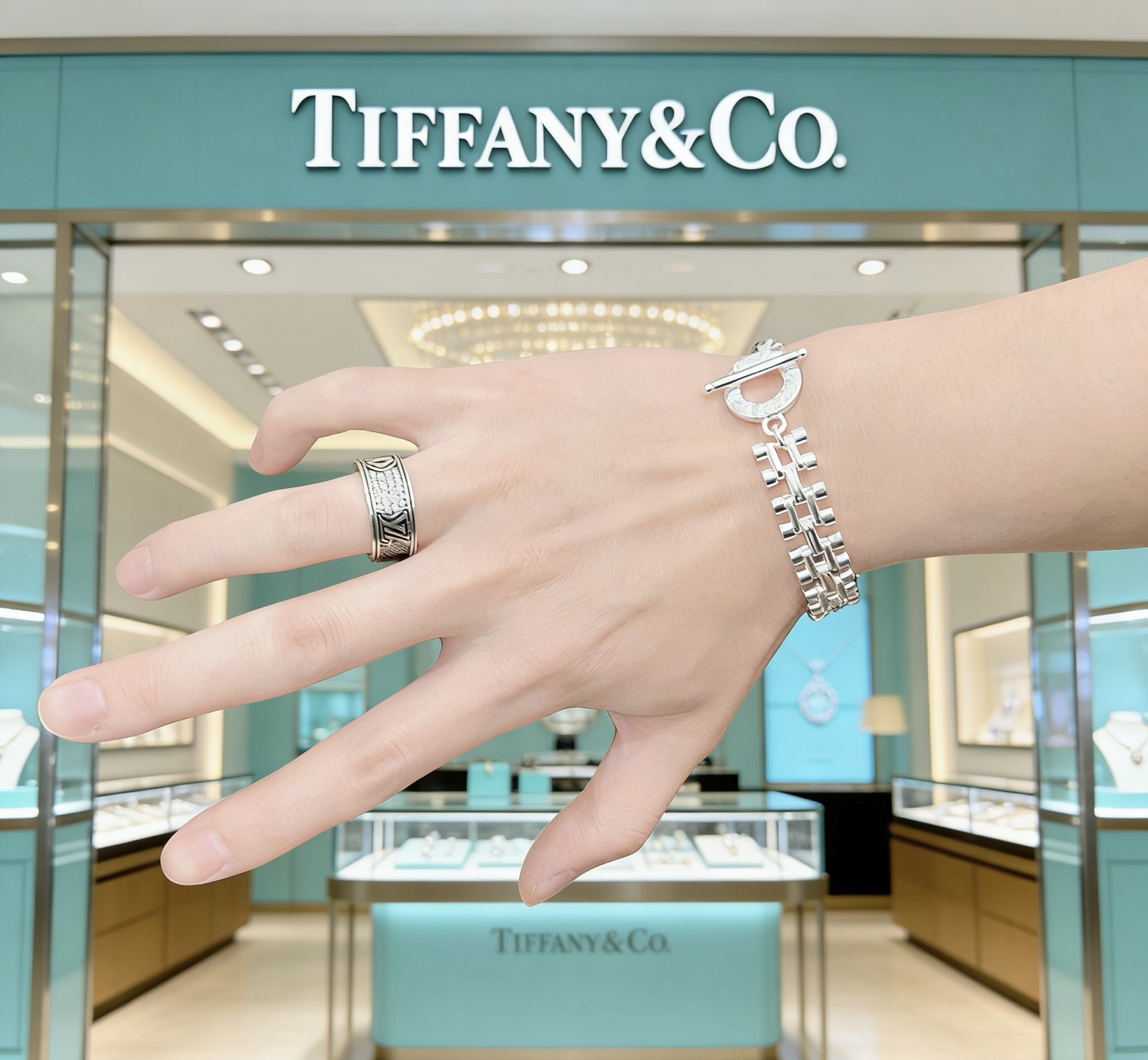 蒂芙尼🩵 TIFFNY&CO. 专柜精工银版本手链 明星同款 复古做旧风 原版复刻 纯手工打造 ～正品开