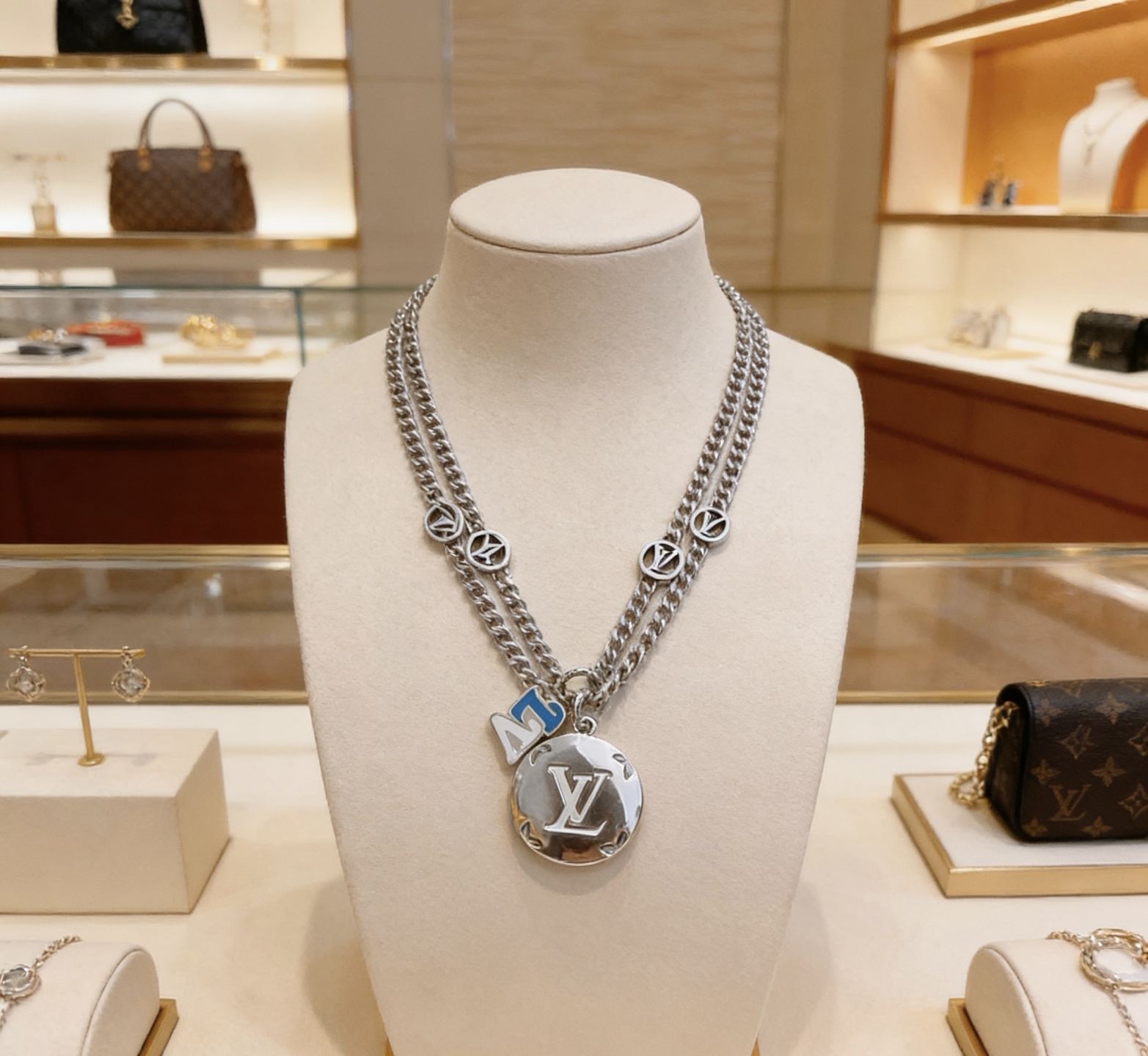 Louis Vuitton 新款路易威登 LV项链 潮流 男女均可佩戴