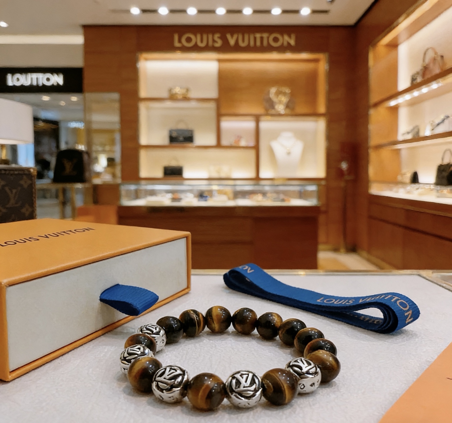 Louis Vuitton 精工版本 LV路易威登 权志龙