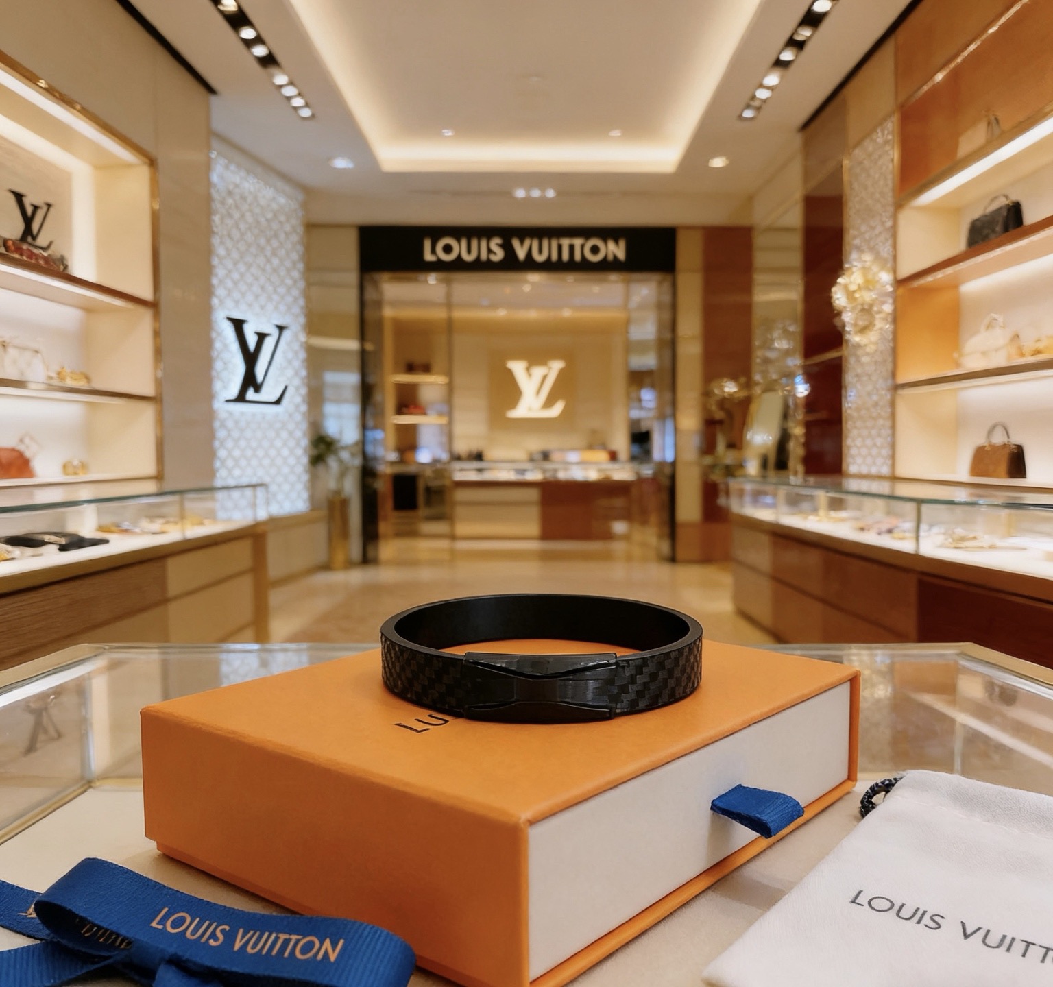 Louis Vuitton 高品质路易威登LV牛皮手链 潮流