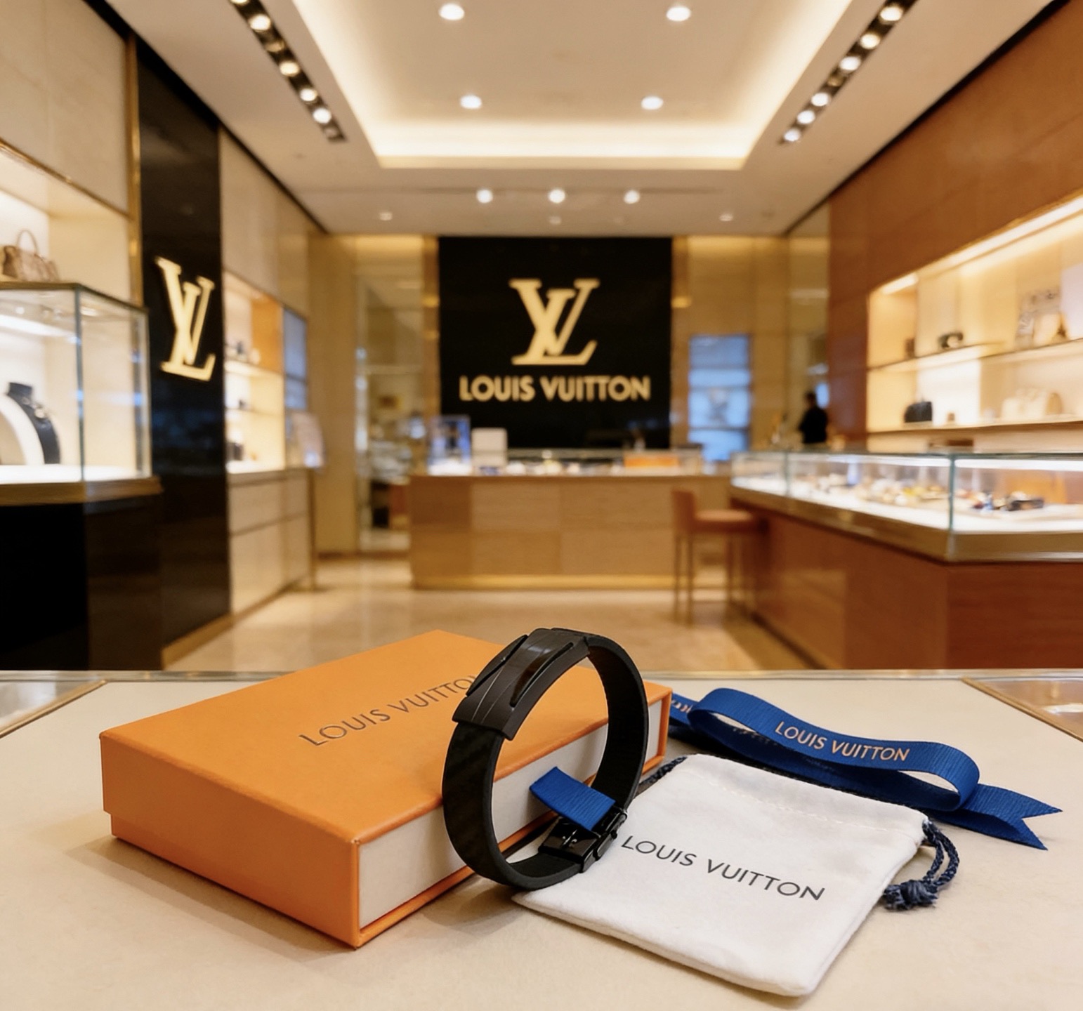Louis Vuitton 高品质路易威登LV牛皮手链 潮流