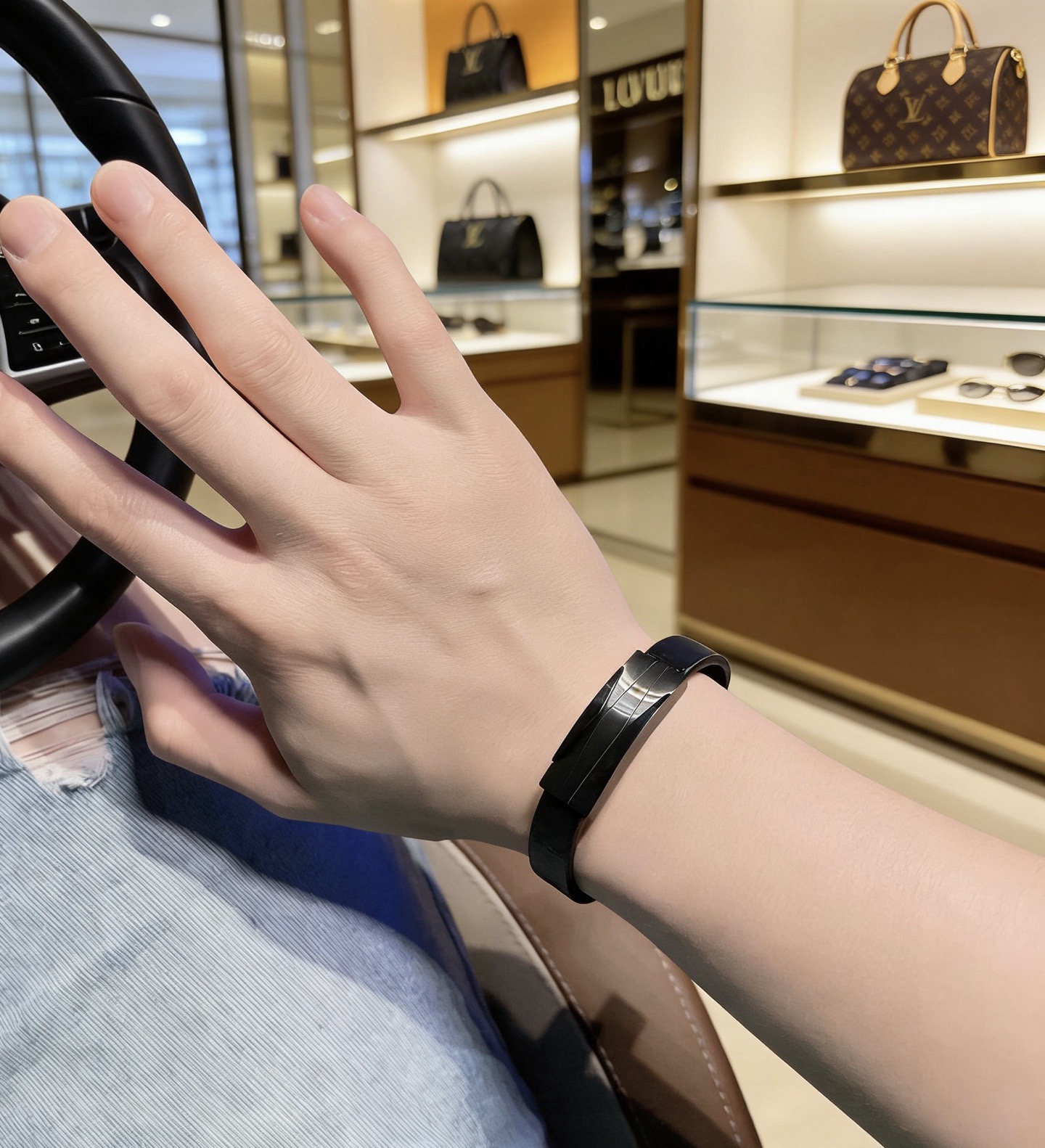Louis Vuitton 高品质路易威登LV牛皮手链 潮流