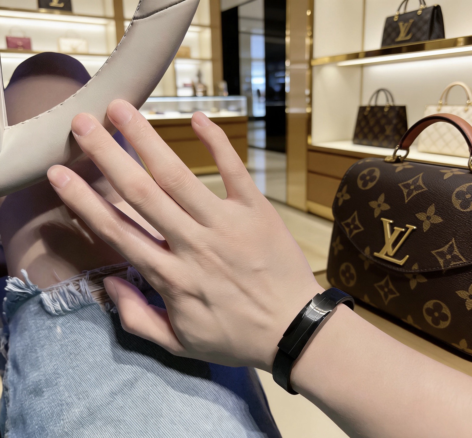 Louis Vuitton 高品质路易威登LV牛皮手链 潮流