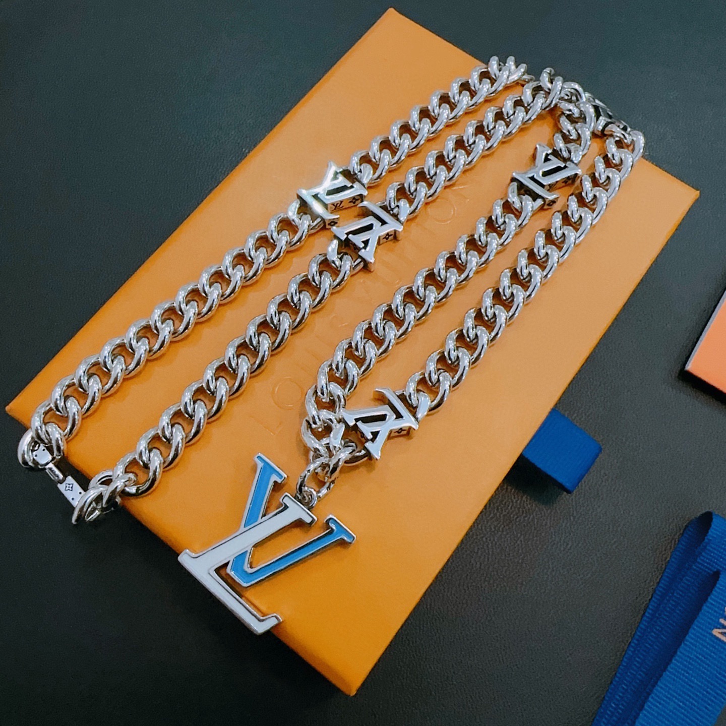Louis Vuitton LV路易威登项链 潮流 男女均可佩戴