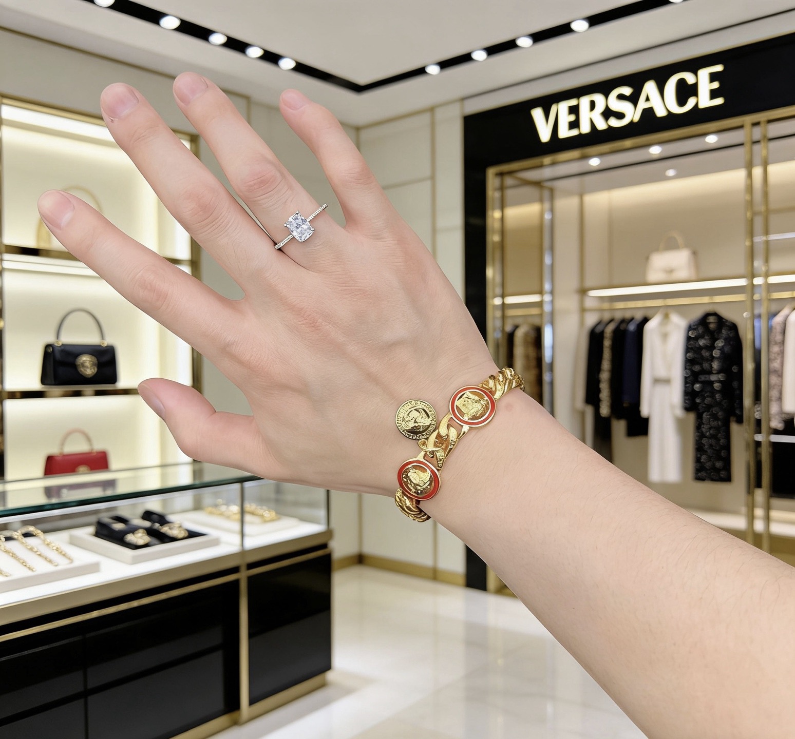 Versace 高品质范思哲手链美杜莎头像 新款开模 潮流 男女均可佩戴 同款 摇滚朋克泰银风格 元素 潮流百搭 手链最新款链条档次更高明星 款项链系列 银手链