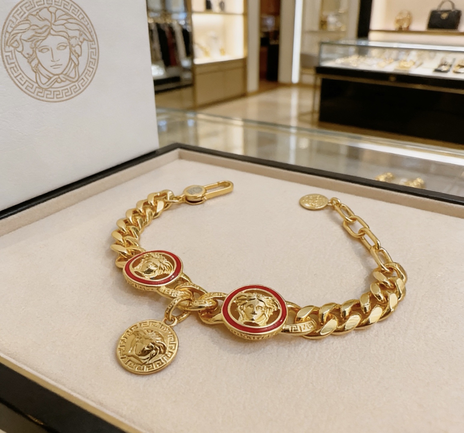 Versace 高品质范思哲手链美杜莎头像 新款开模 潮流 男女均可佩戴 同款 摇滚朋克泰银风格 元素 潮流百搭 手链最新款链条档次更高明星 款项链系列 银手链