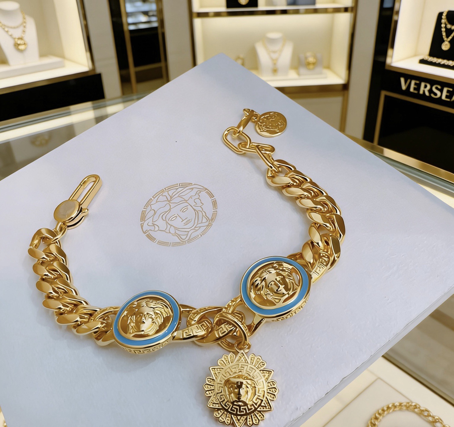 Versace 高品质范思哲手链美杜莎头像 新款开模 潮流 男女均可佩戴 同款 摇滚朋克泰银风格 元素 潮流百搭 手链最新款链条档次更高明星 款项链系列 银手链