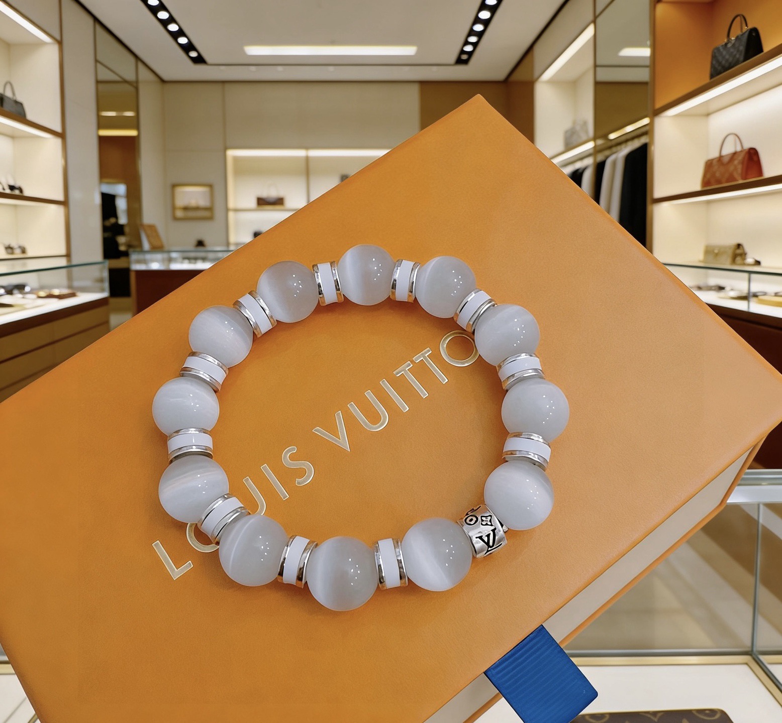 Louis Vuitton 精工版本 LV路易威登 权志龙