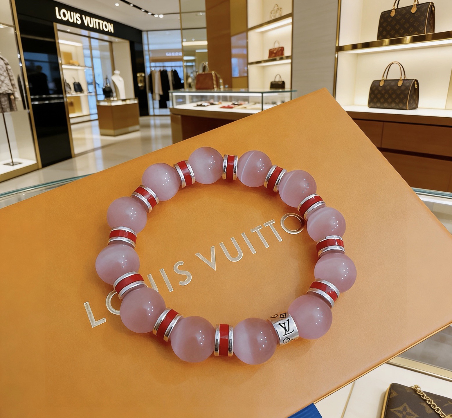 Louis Vuitton 精工版本 LV路易威登 权志龙