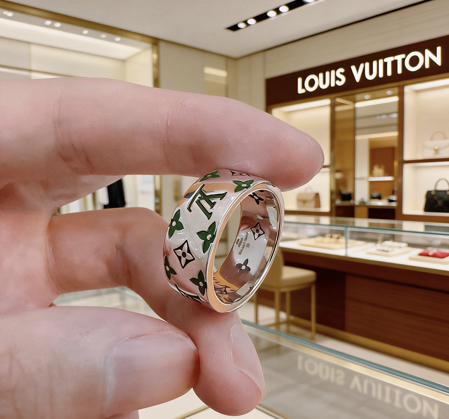 Louis Vuitton 高品质路易威登LV戒指 潮流 男女均可佩戴