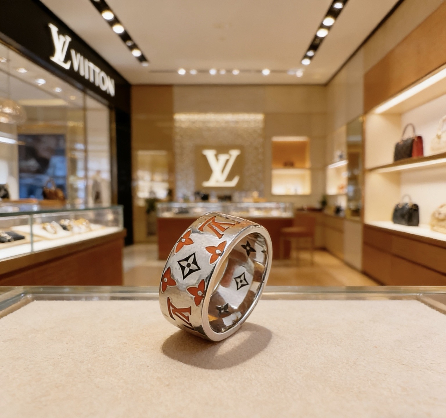 Louis Vuitton 高品质路易威登LV戒指 潮流 男女均可佩戴