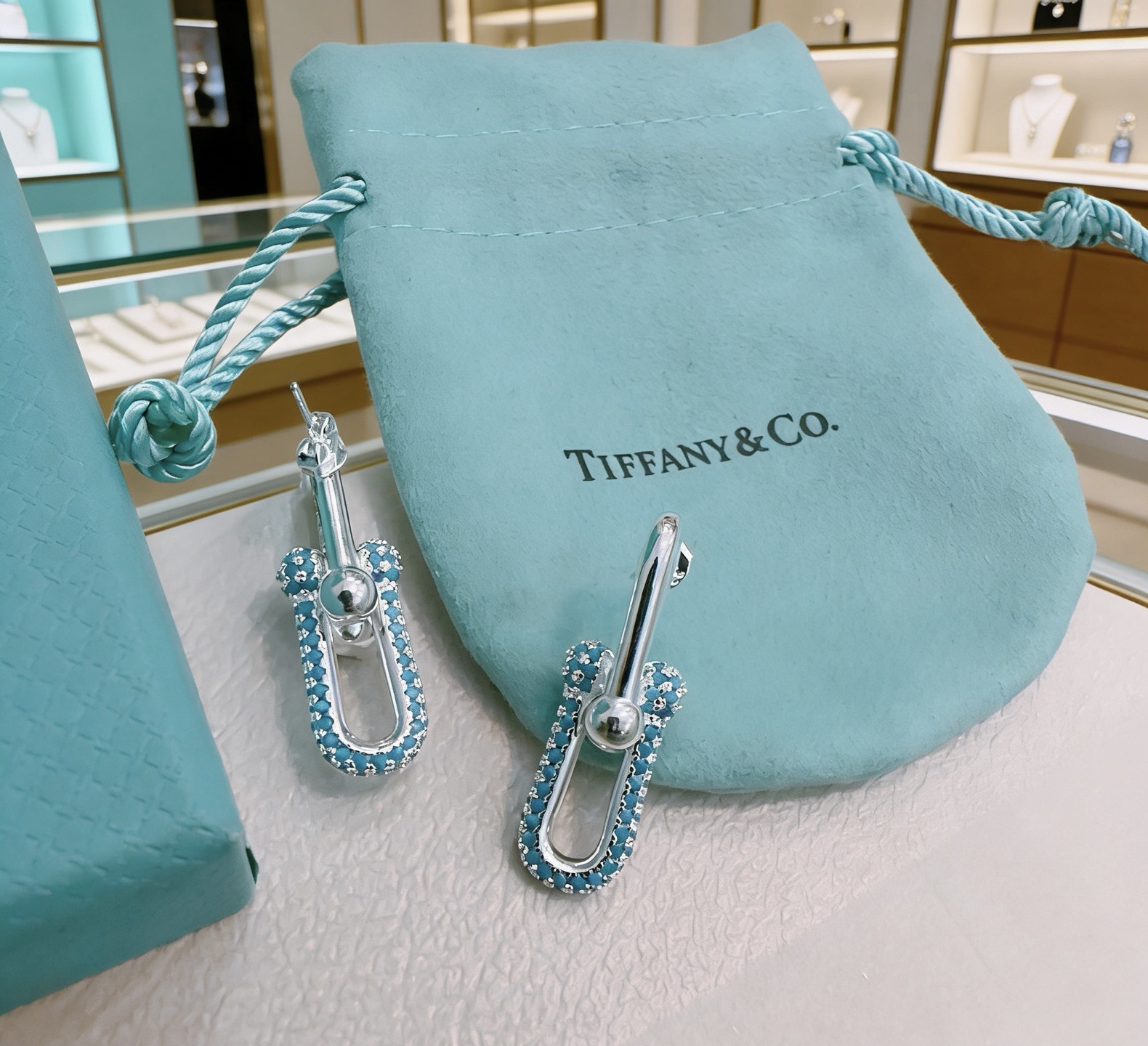 Encargo exclusivo ✨Tiff, pendientes conmemorativos de Tiffany, pendientes 💘 con diamantes de alta calidad, 💎 diseño e…