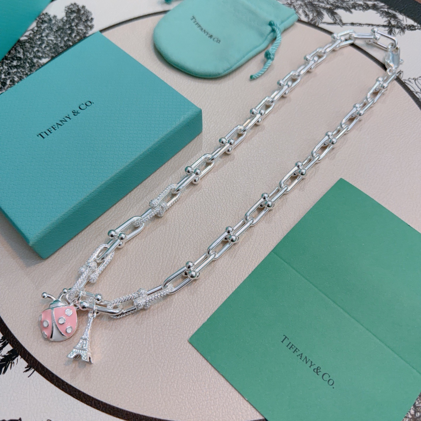 NO:819214,New Tiffany & Co. necklace TIFFNY&CO. Counter Seiko silver version, the same style as the star, retro old style, original replica, purely handmade ~ authentic mold opening, trendy and fashionable must-have, can be worn by both men and women, same style for couples, rock punk silver style, trendy and versatile, same style as the official website, boutique jewelry, tiffany, necklace19860909新款蒂芙尼项链TIFFNY&CO. 专柜精工银版本明星同款 复古做旧风 原版复刻 纯手工打造 ～正品开模潮流时尚必备 男女均可佩戴 情侣款同款 摇滚朋克银风格 潮流百搭 官网同款,饰品精品,tiffany,necklace,Jewelry
