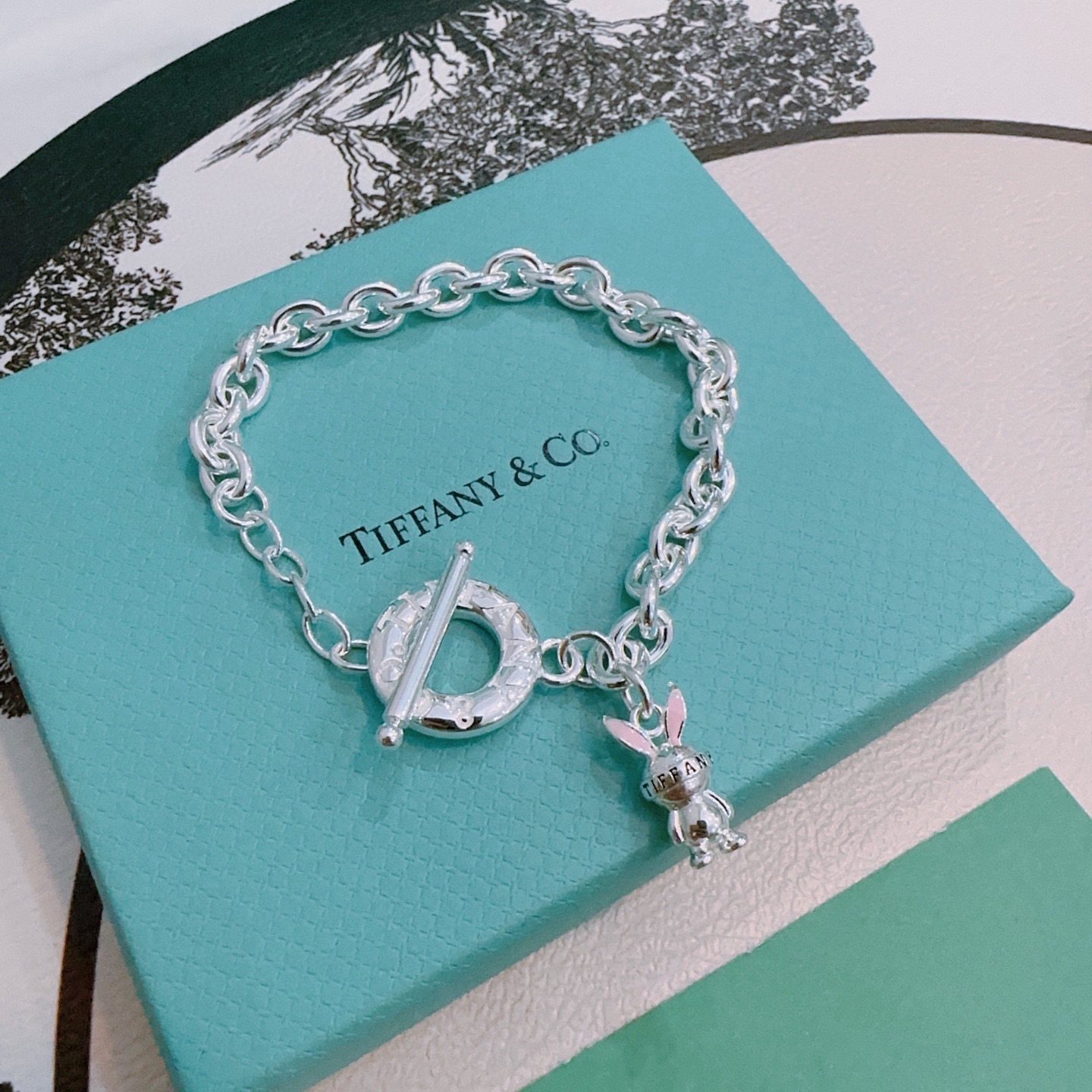 NO:819153,Tiffany & Co. Bracelet TIFFNY&CO. Counter Seiko silver version, the same style as the star, original replica, purely handmade ~ authentic mold opening, trendy and fashionable must-have, can be worn by both men and women, same style for couples, rock punk silver style, trendy and versatile, same style as the official website, boutique jewelry, tiffany, bracelet19860909蒂芙尼手链 TIFFNY&CO. 专柜精工银版本明星同款 原版复刻 纯手工打造 ～正品开模潮流时尚必备 男女均可佩戴 情侣款同款 摇滚朋克银风格 潮流百搭 官网同款,饰品精品,tiffany,bracelet,Jewelry