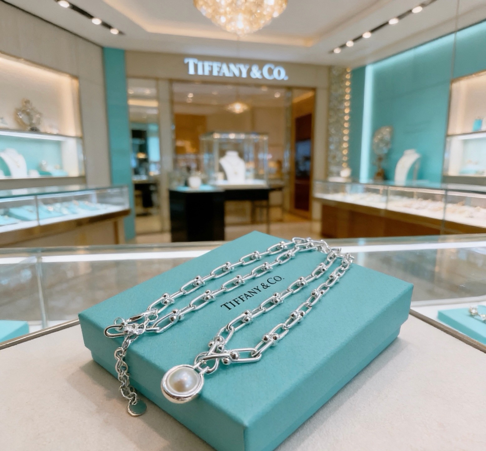 NO:859564,Tiffany & Co. necklace TIFFNY&CO. Counter Seiko silver version, the same style as the star, retro old style, original replica, purely handmade ~ authentic mold opening, trendy and fashionable must-have, can be worn by both men and women, same style for couples, rock punk silver style, trendy and versatile, same style as the official website, boutique jewelry, tiffany, necklace19860909蒂芙尼项链TIFFNY&CO. 专柜精工银版本明星同款 复古做旧风 原版复刻 纯手工打造 ～正品开模潮流时尚必备 男女均可佩戴 情侣款同款 摇滚朋克银风格 潮流百搭 官网同款,饰品精品,tiffany,necklace,Jewelry