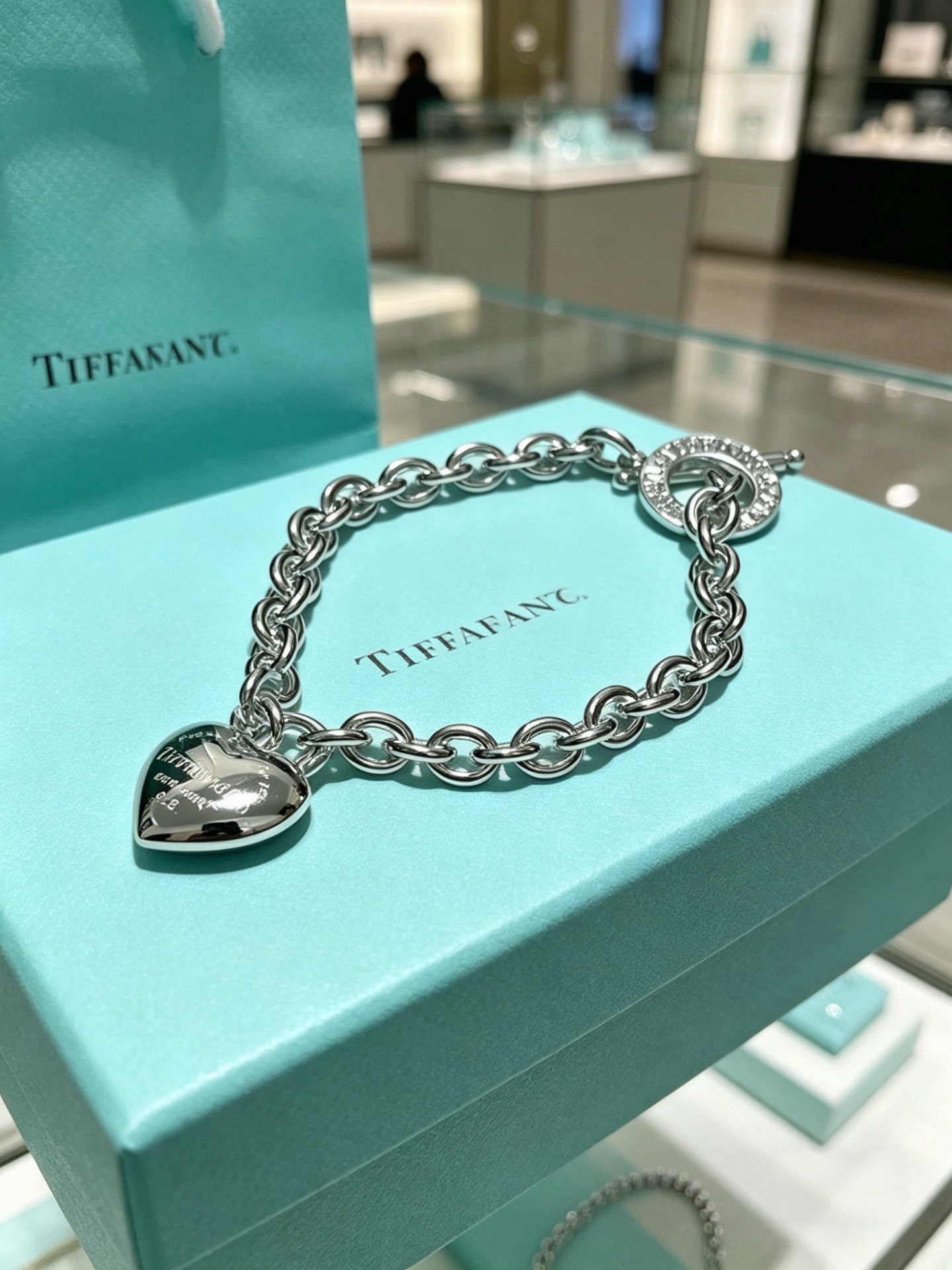 蒂芙尼🩵 TIFFNY&CO. 专柜精工银版本手链   明星同款 复古做旧风 原版复刻 纯手工打造 ～正