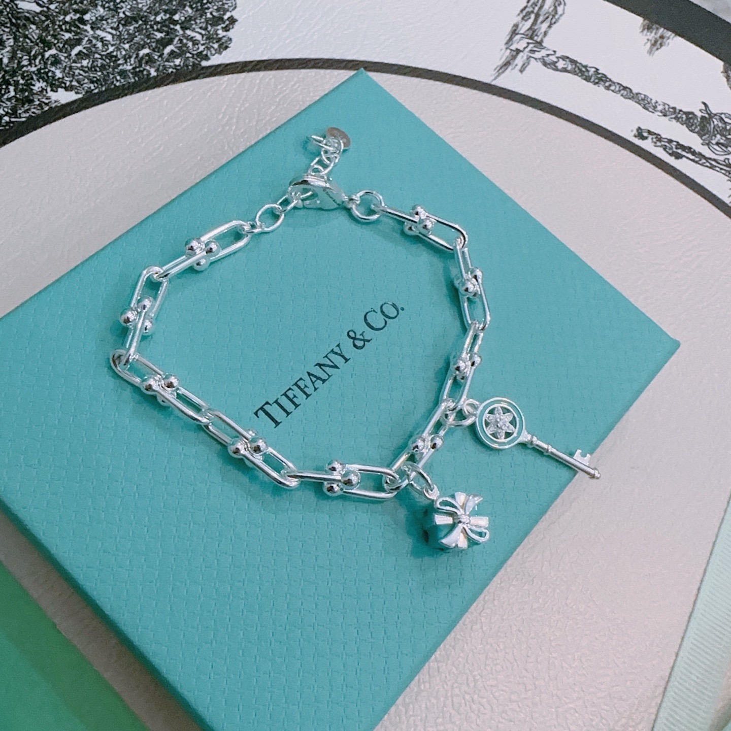 蒂芙尼🩵 TIFFNY&CO. 专柜精工银版本手链   明星同款 复古做旧风 原版复刻 纯手工打造 ～正