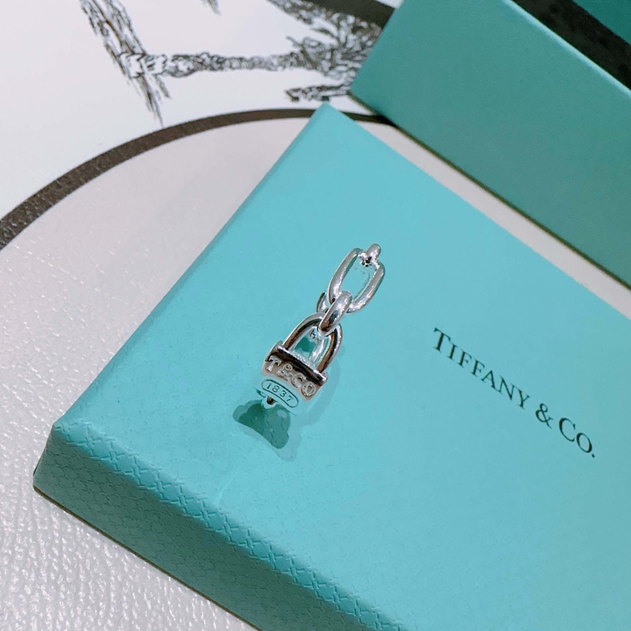 💘Tiffany 蒂芙尼戒指 ✨简约大气百搭 潮流单品 全新升级版 戒指码数（）💓V金镀铂金层   非常
