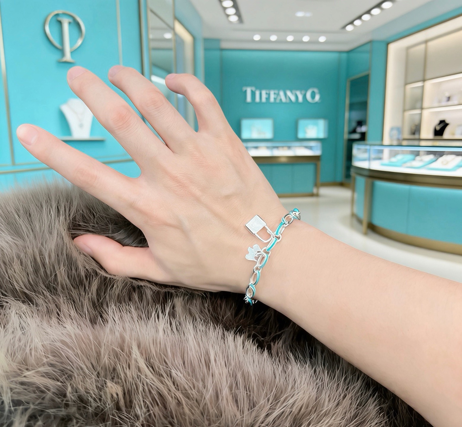 蒂芙尼手链🩵 TIFFNY&CO. 专柜精工银版本   明星同款 复古做旧风 原版复刻 纯手工打造 ～正